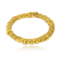 David Webb 18K Yellow Gold Twisted Bangle Bracelet