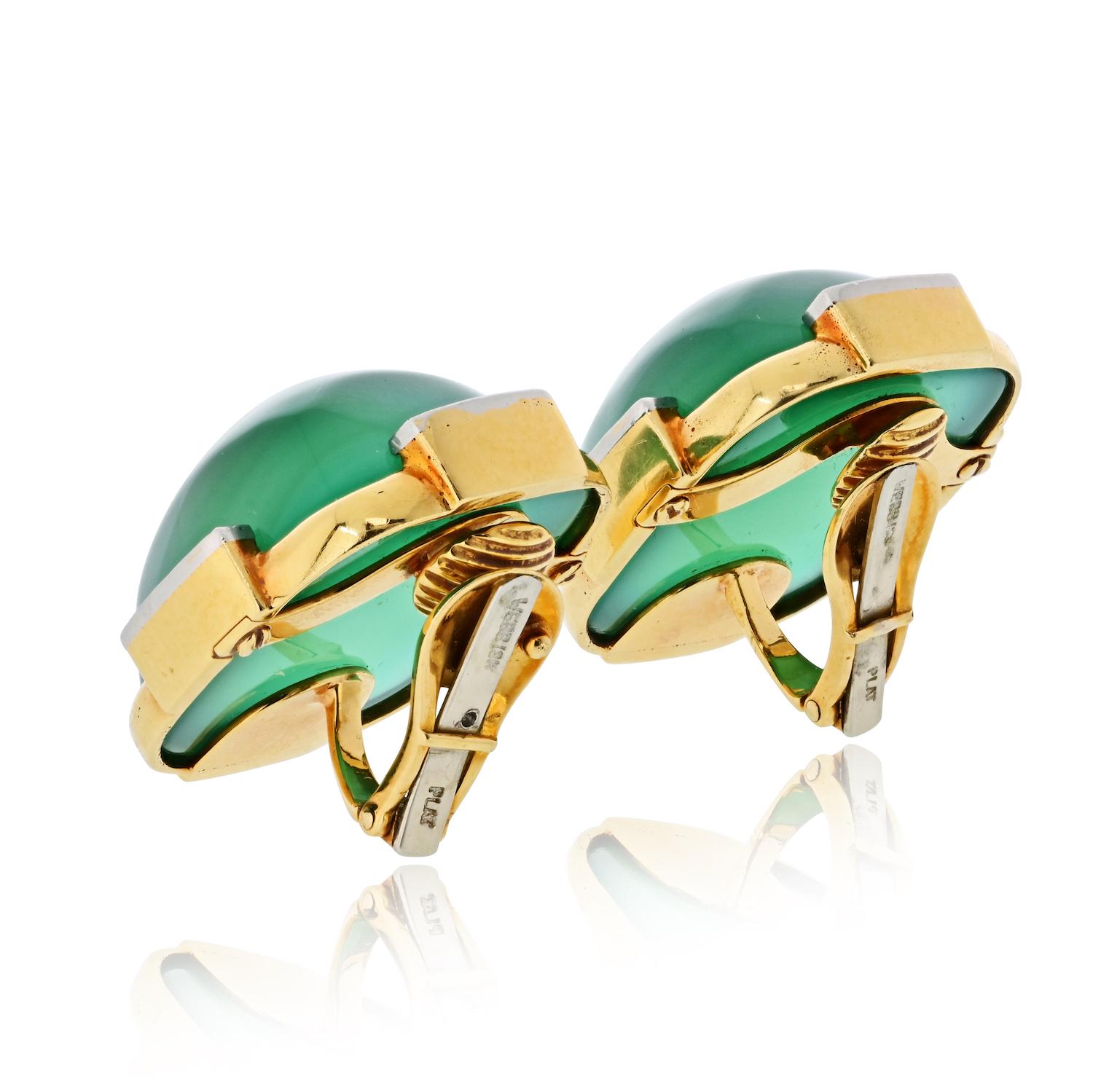 David Webb 18K Gelbgold Vibrant Green Chrysopras Diamant Ohrringe (Cabochon) im Angebot