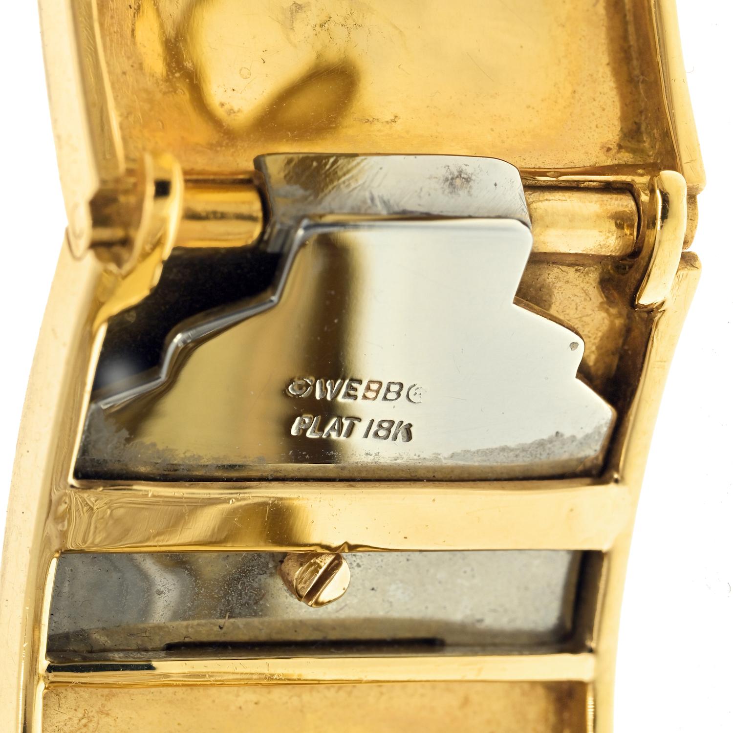 David Webb Bracelet manchette vintage en or jaune 18 carats, émail blanc et diamants Pour femmes en vente