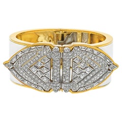 David Webb Bracelet manchette vintage en or jaune 18 carats, émail blanc et diamants