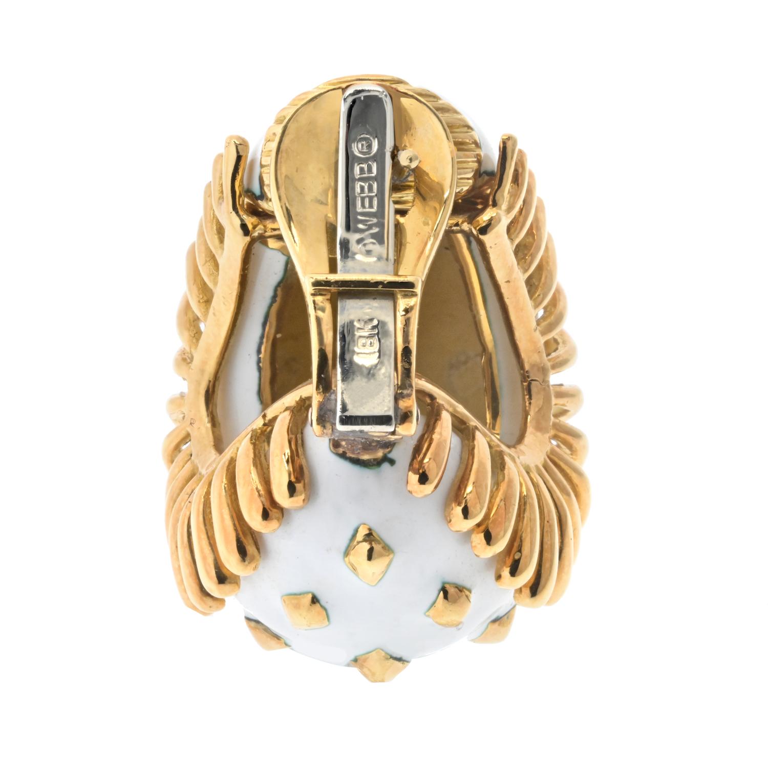 Women's David Webb 18K Yellow Gold White Enamel Gold Lozenge Clip On Earrings For Sale
