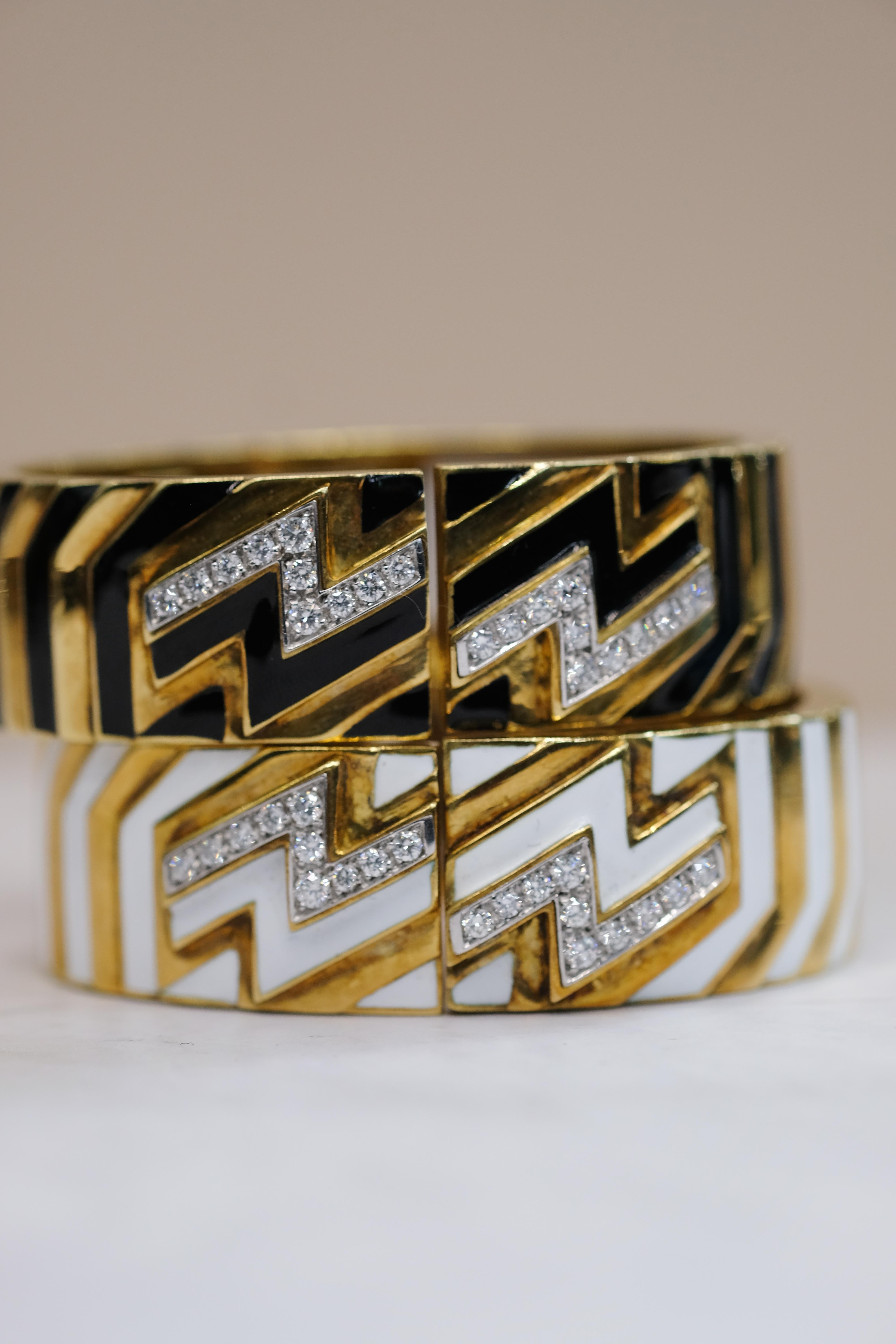 Bracelet en or jaune 18K avec diamants Zig Zag et émail noir David Webb en vente 7
