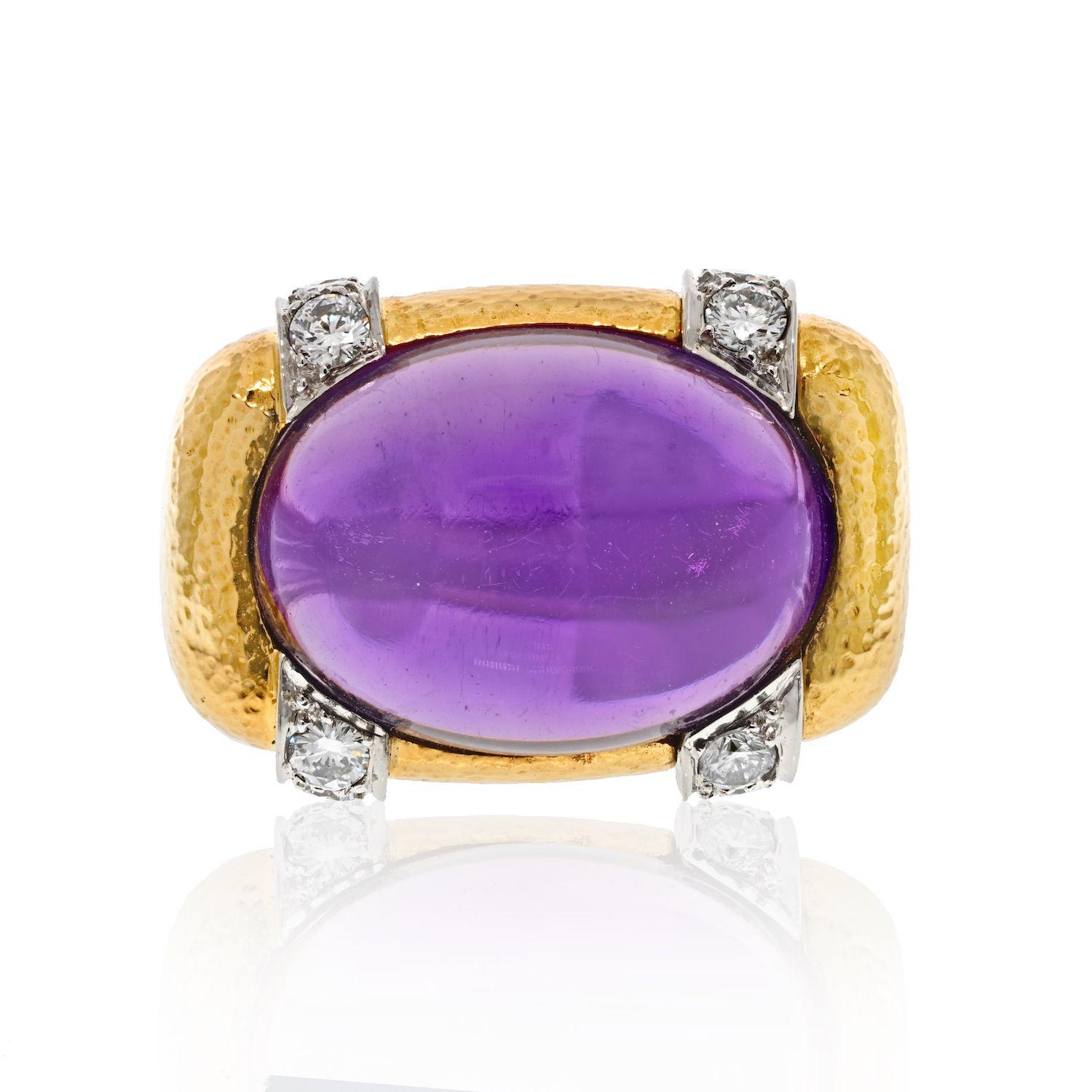 David Webb 18k Yelow Gold Cabochon Amethyst and Diamond Ring In Excellent Condition For Sale In New York, NY