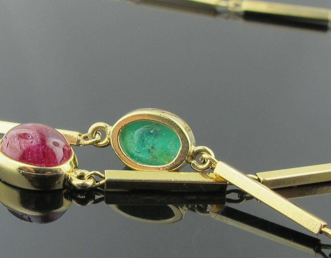 David Webb 18 Karat Yellow Gold Ruby, Sapphire and Emerald Cabochon Necklace In Excellent Condition In Palm Desert, CA