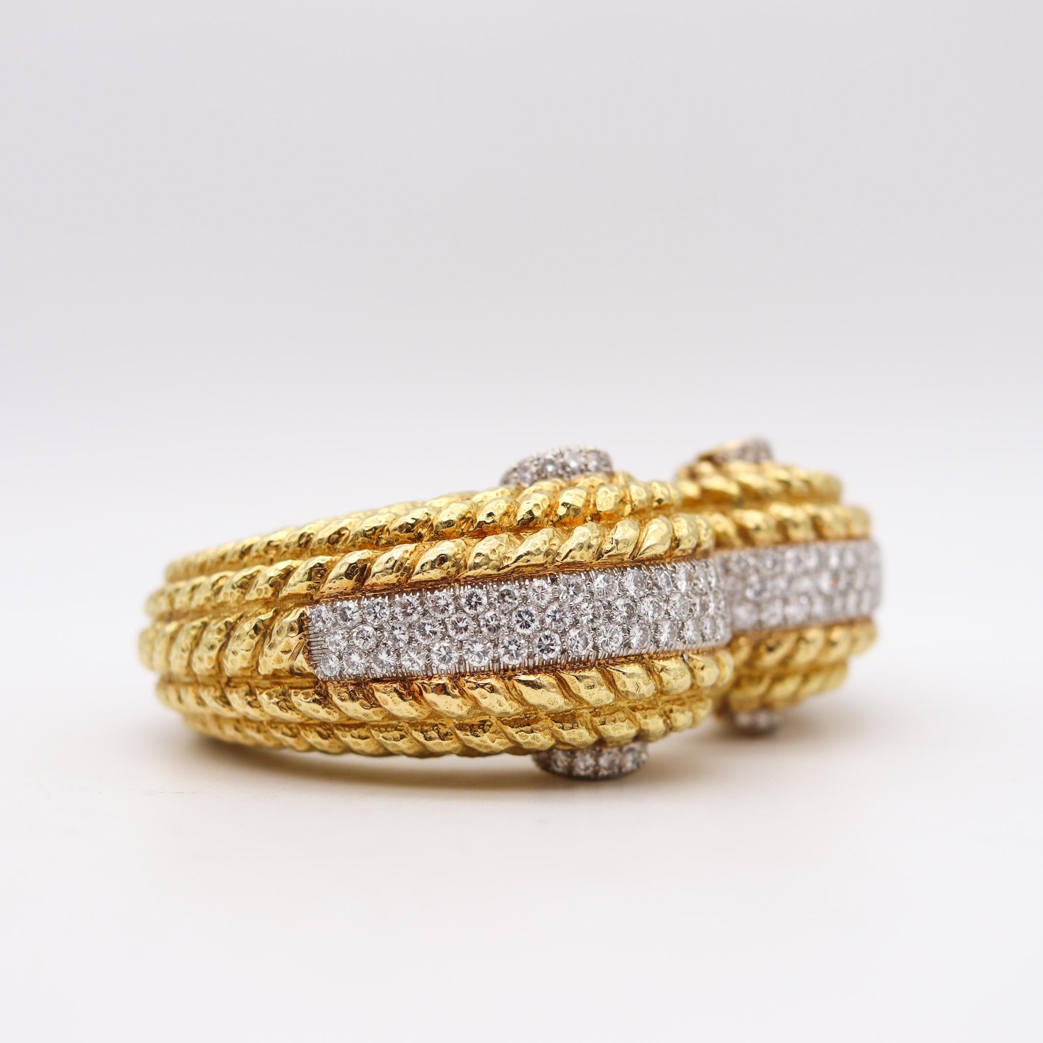 David Webb 1960 Bangle Bracelet in 18kt Yellow Gold with 9.52 Ctw in Diamonds For Sale 4