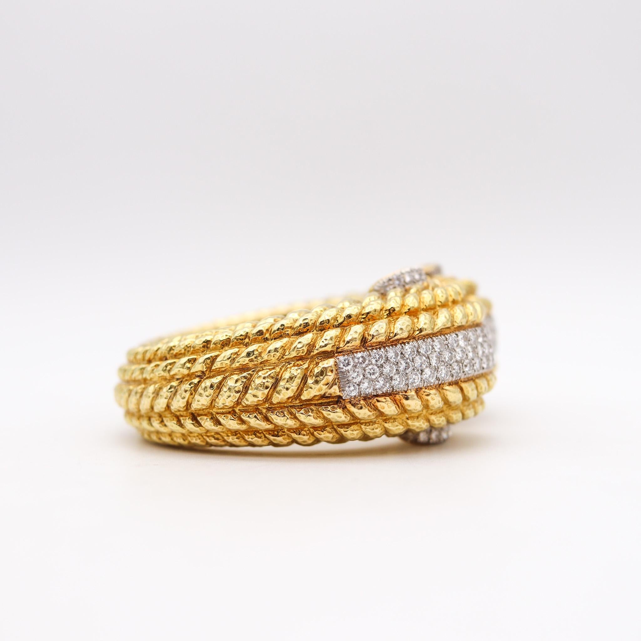 David Webb 1960 Bangle Bracelet in 18kt Yellow Gold with 9.52 Ctw in Diamonds For Sale 3