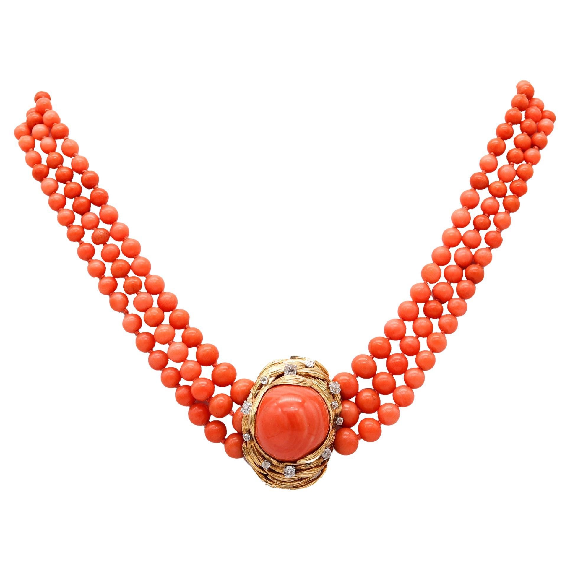 David Webb 1960 Graduated Coral Necklace In 18Kt Yellow Gold With Diamonds For Sale