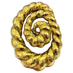 David Webb 1960s 18k gold spiral brooch which can also be worn as a pendant