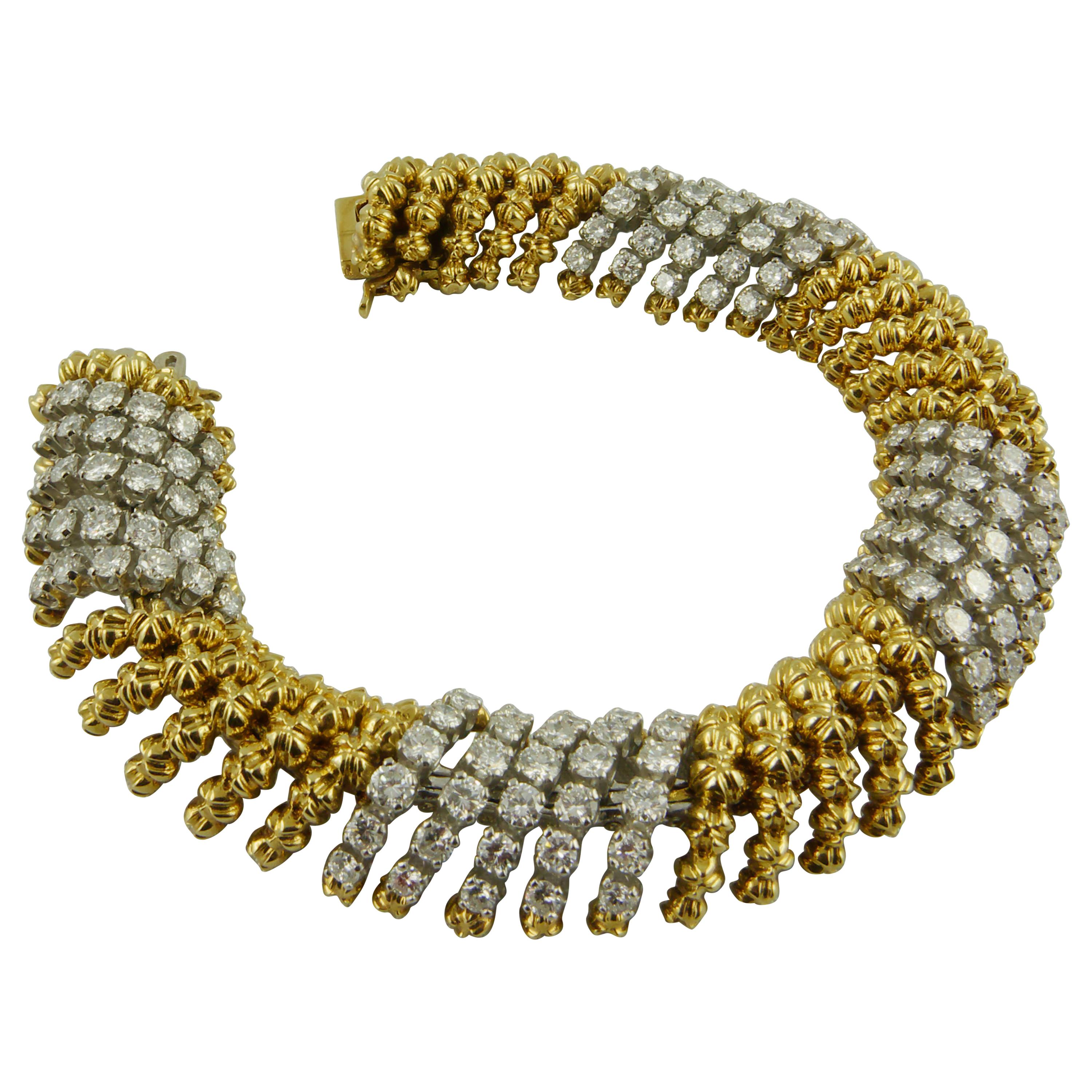 David Webb Bracelet en or jaune, platine et diamants, années 1960