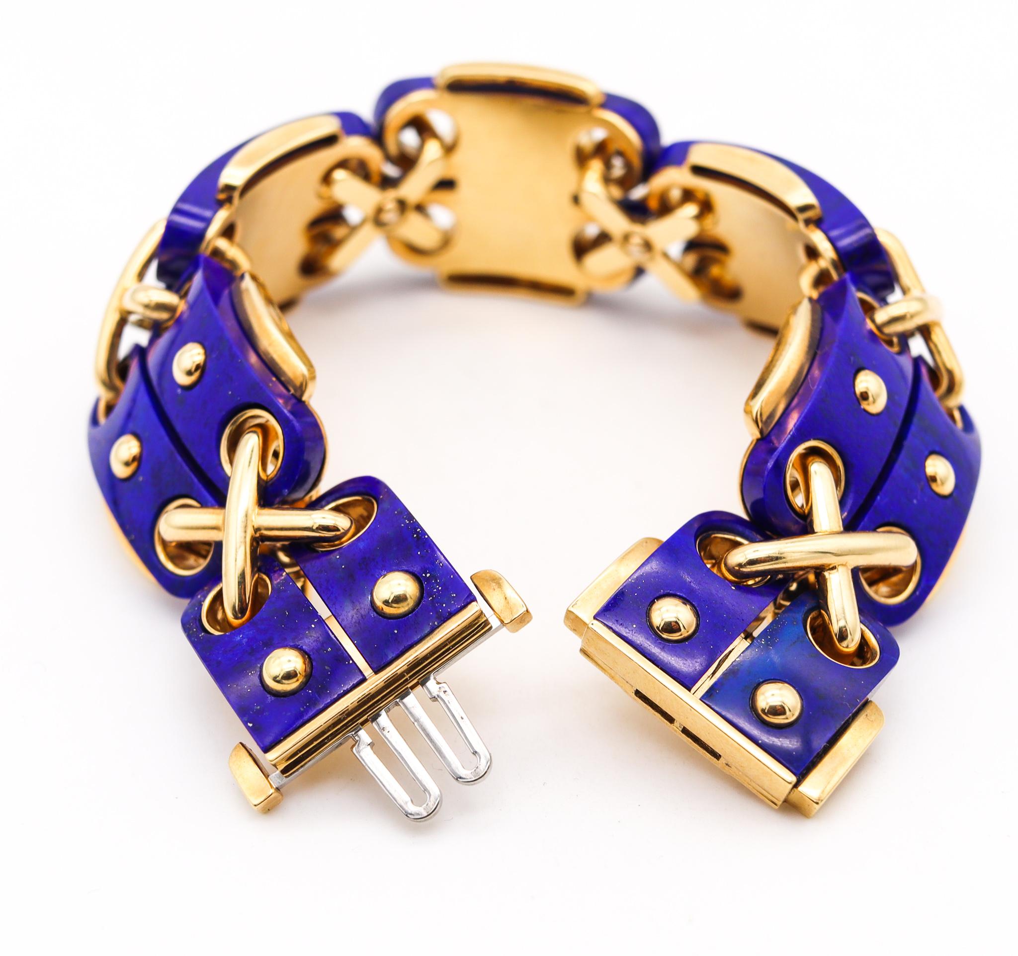 Modernist David Webb 1970 Aldo Cipullo Geometric Bracelet in 18Kt Gold with Lapis Lazuli