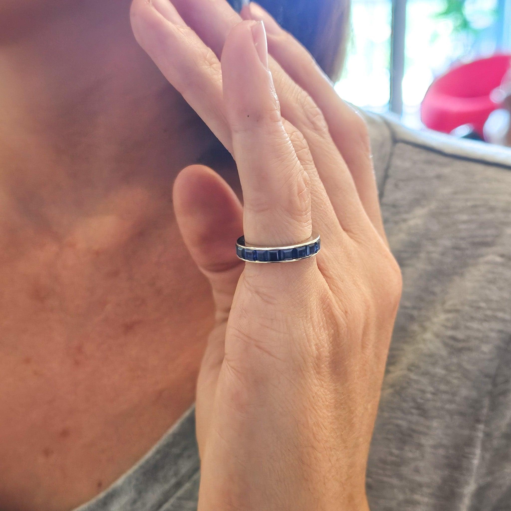 Eternity ring designed by David Webb (1925-1975).

This is a very rare eternity ring, created in New York city by the iconic jewelry designer David Webb, back in the 1970. The eternity has been crafted with substantial look in solid .900/.999