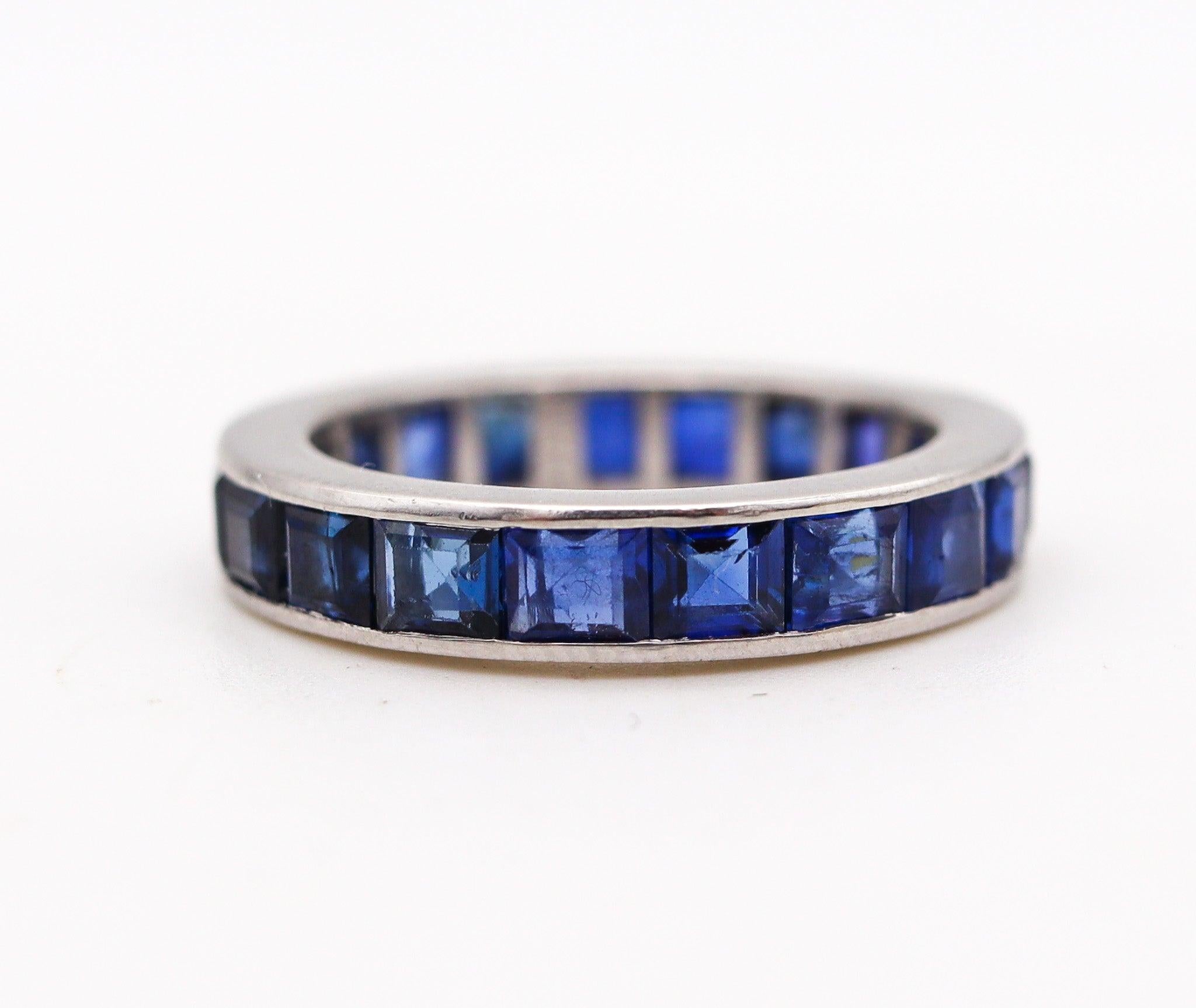 Modernist DAVID WEBB 1970 Eternity Ring In Solid Platinum With 3.80 Ctw In Blue Sapphires For Sale