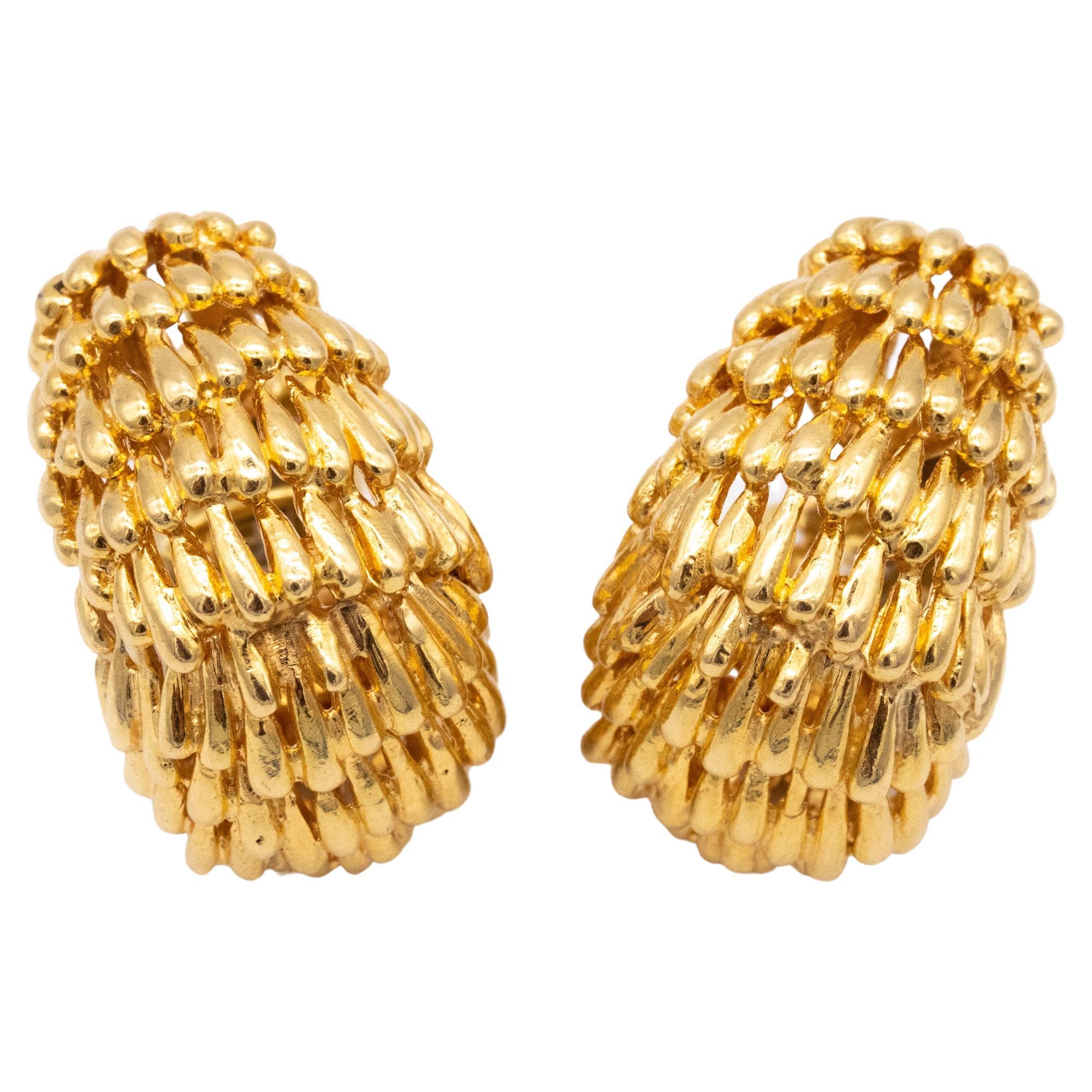 David Webb 1970 New York Classic Clips Earrings in Textured 18Kt Yellow Gold