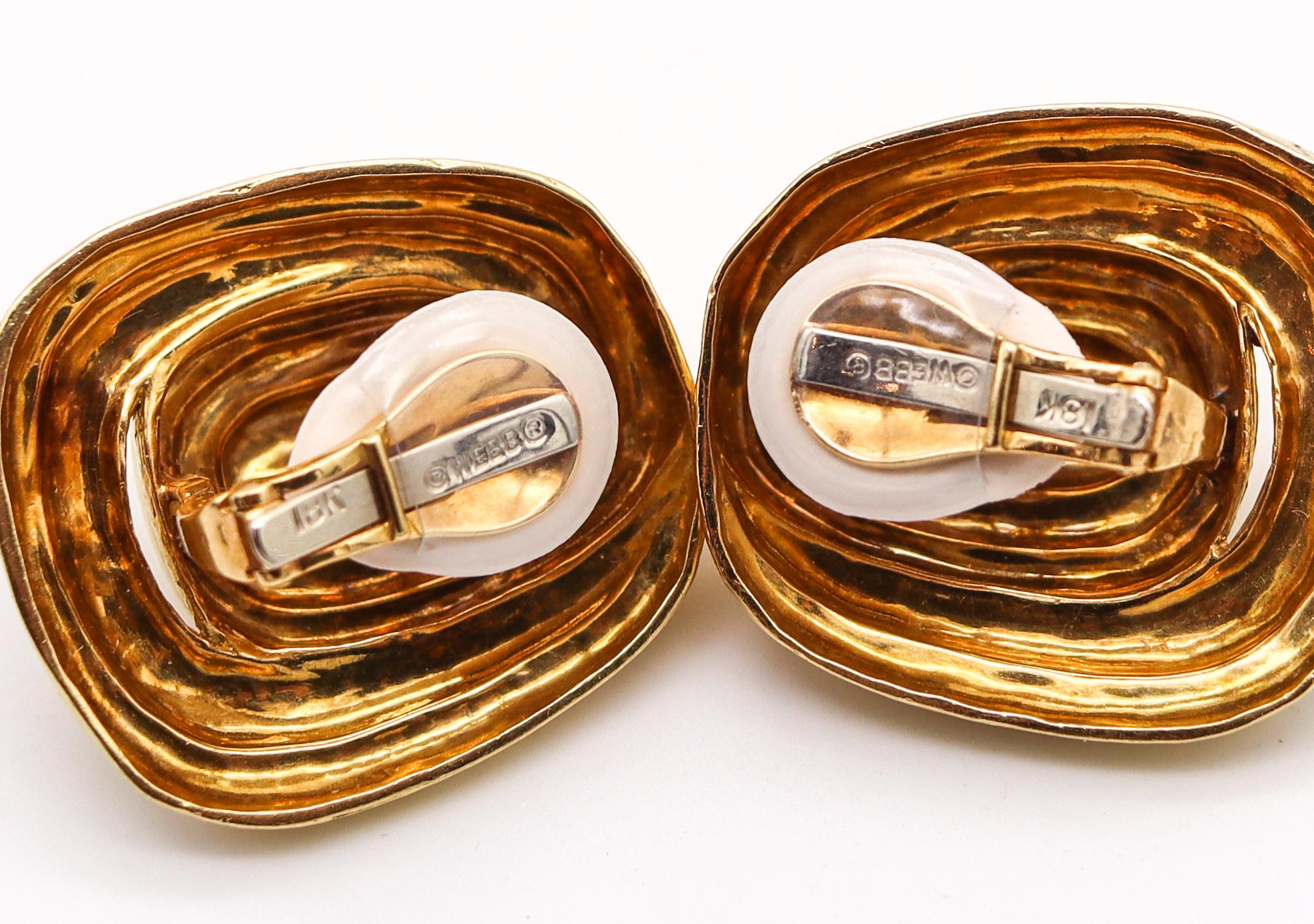 Women's David Webb 1970 New York Mayan Clips on Earrings in Textured 18kt Yellow Gold For Sale