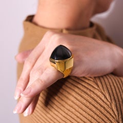 David Webb 1970 Statement Cocktail Ring in 18kt Yellow Gold with Black Onyx