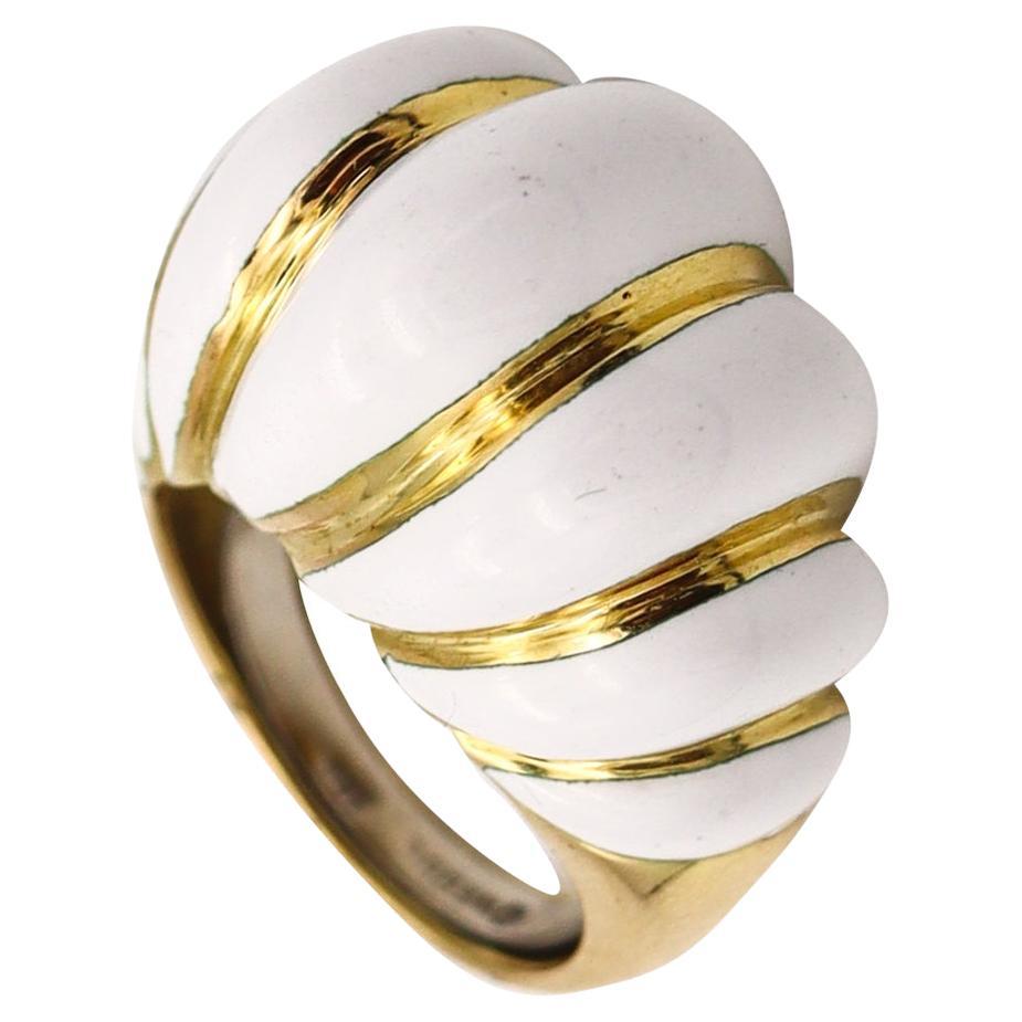 David Webb 1970 Vintage Fluted Enamelled Cocktail Ring in 18Kt Yellow Gold