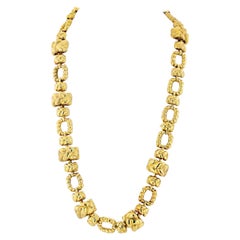 David Webb 1970s 18 Karat Yellow Gold Articulated Link Necklace