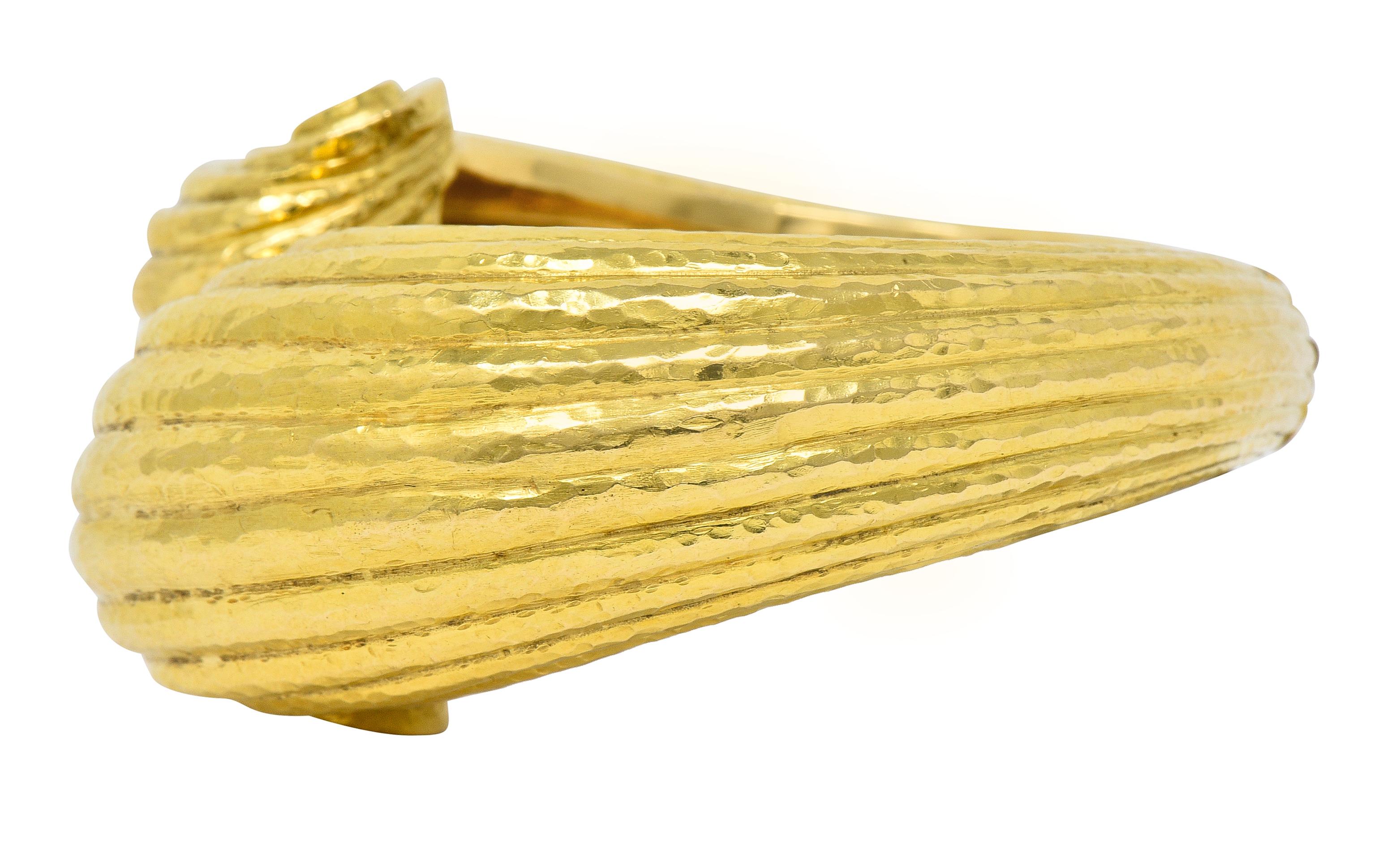 Women's or Men's David Webb 1970s 18 Karat Yellow Gold Fluted Hammered Scroll Cuff Bracelet