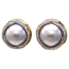 David Webb 1970s Diamond Mabe Pearl Platinum 18 Karat Gold Earrings