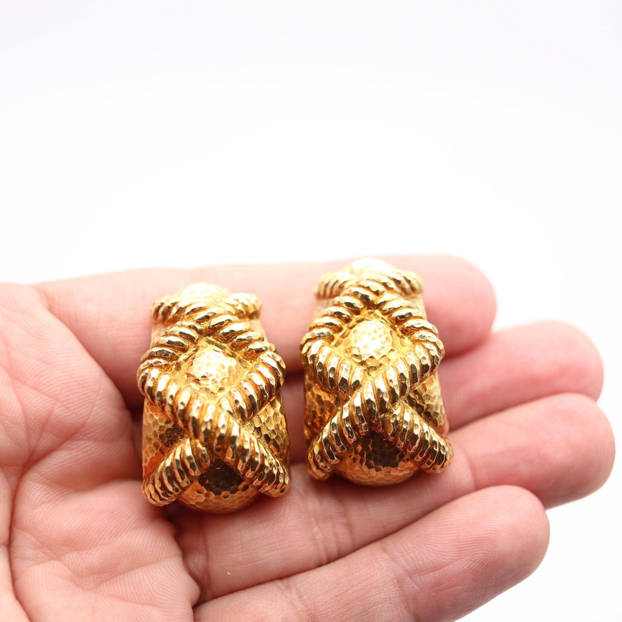 DAVID WEBB Pendientes de aro Knoots de 1975 en oro amarillo macizo de 18 quilates en venta 2