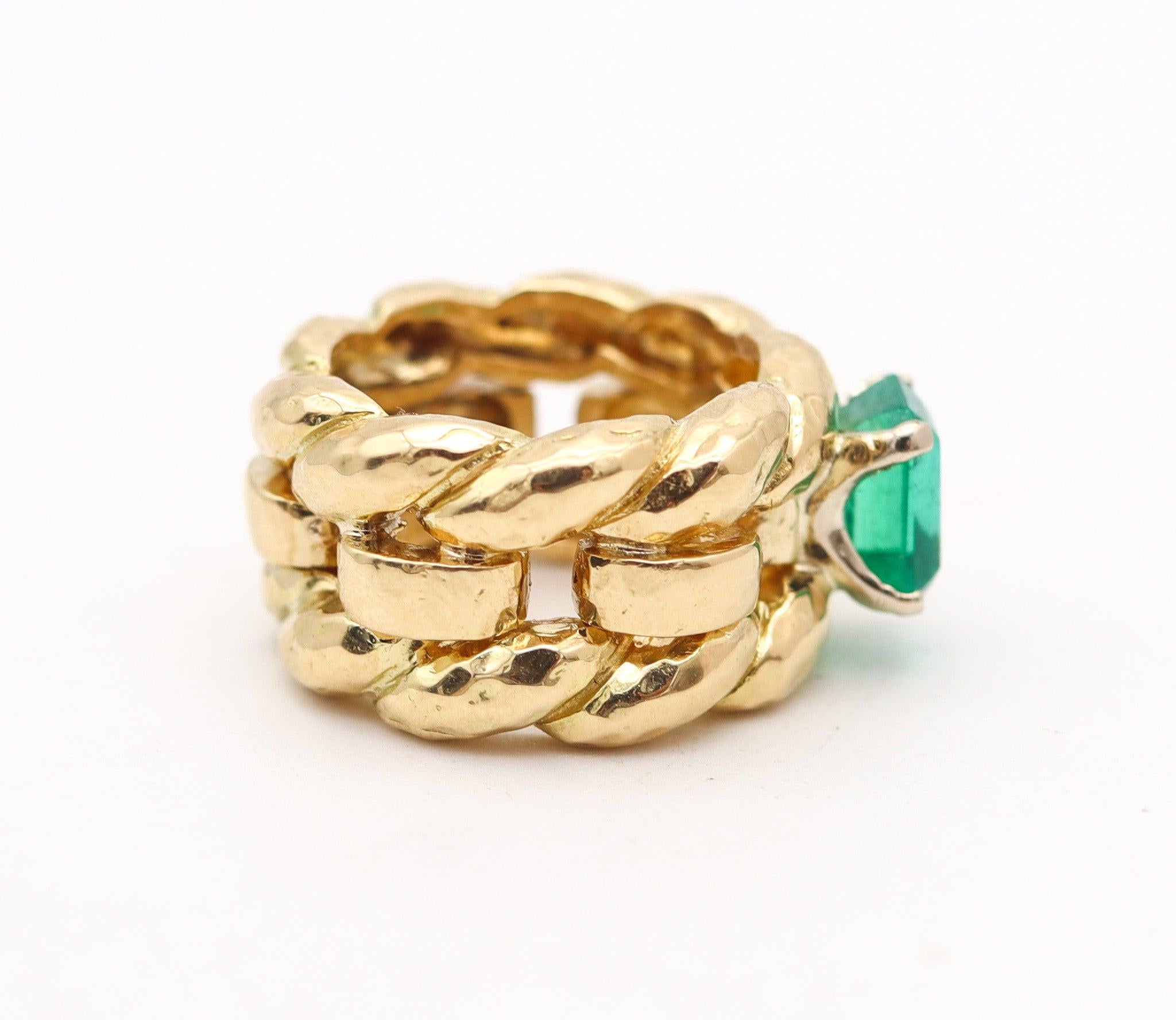 DAVID WEBB, bague cocktail New York en or jaune massif 18 carats et émeraude, 1975 en vente 4