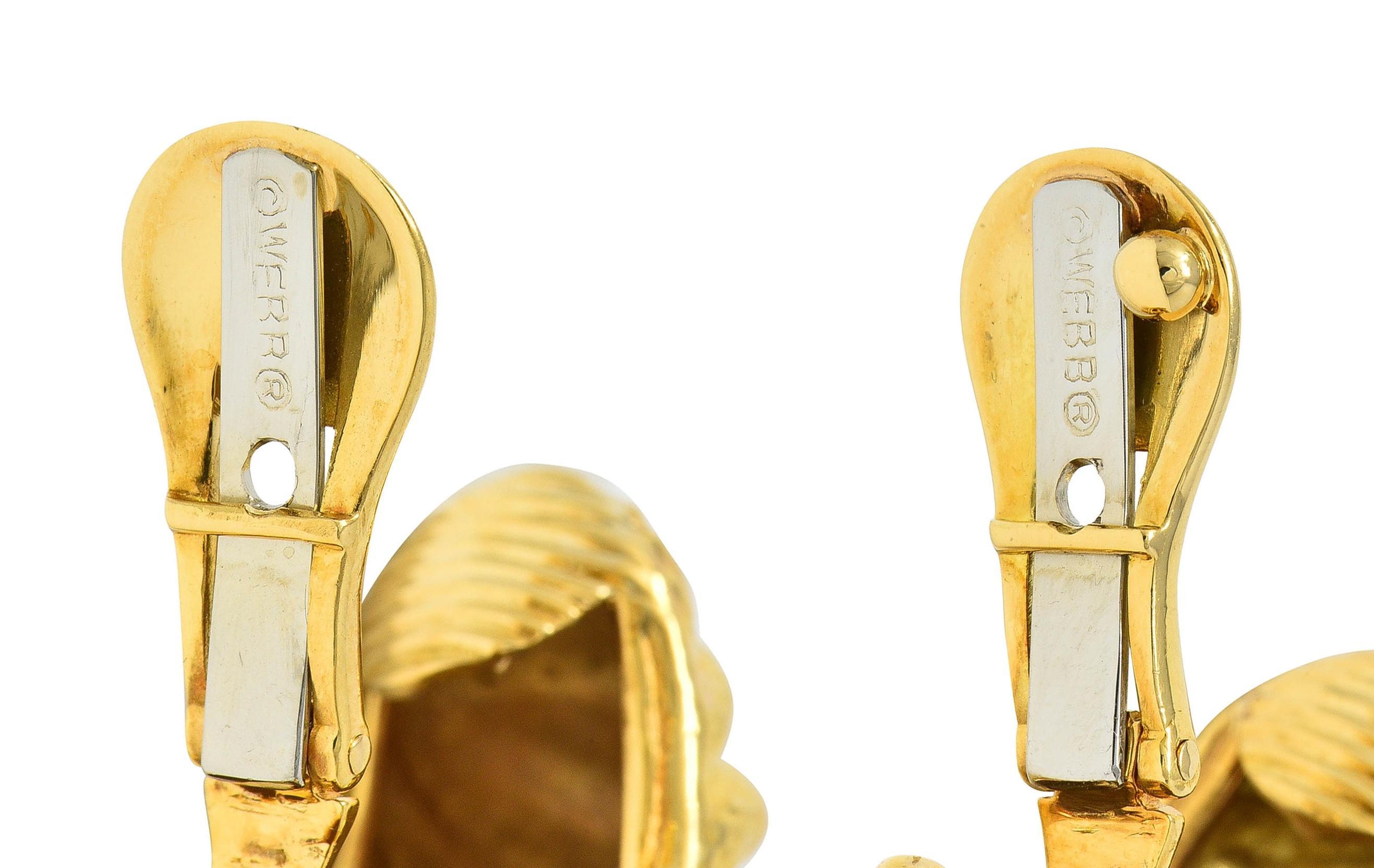 David Webb 1980's 18 Karat Yellow Gold Vintage Hammered Swirl Ear-Clip Earrings For Sale 1