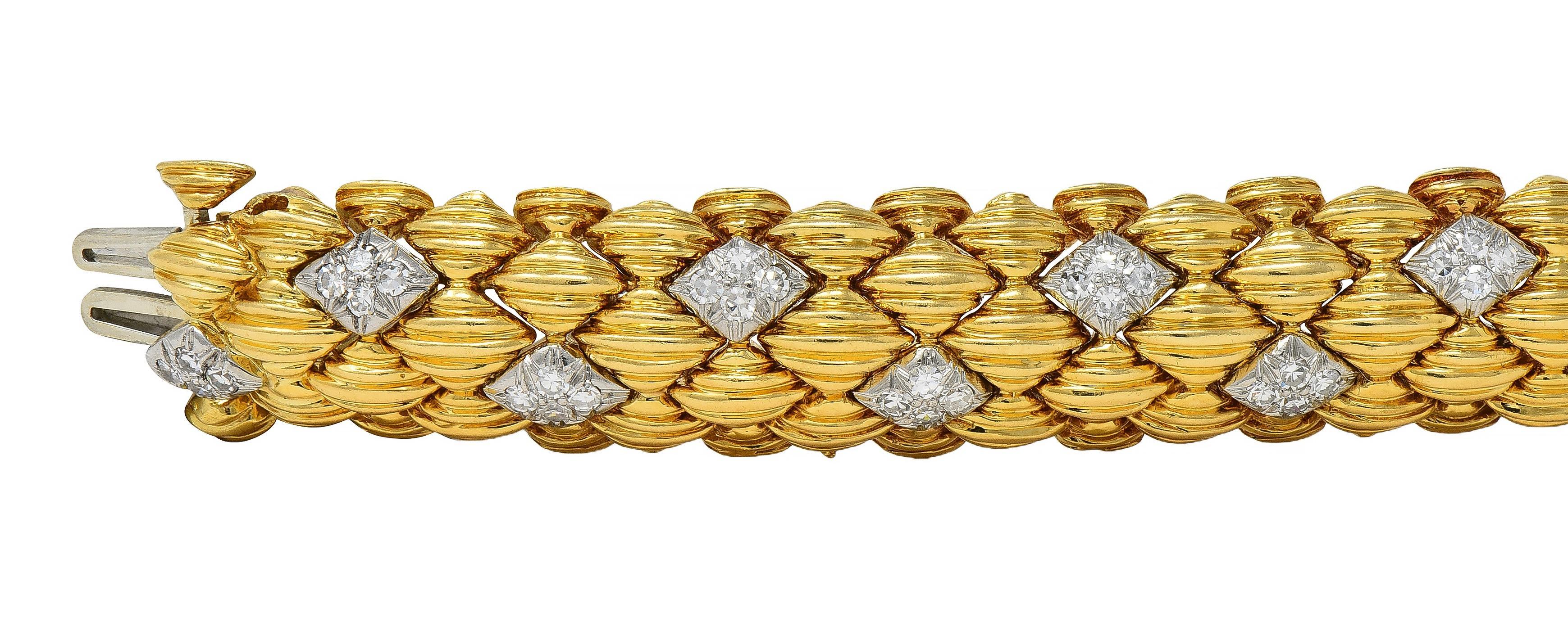 Taglio brillante David Webb Bracciale Arlecchino d'epoca in platino e diamanti, anni '80, oro 18 carati in vendita