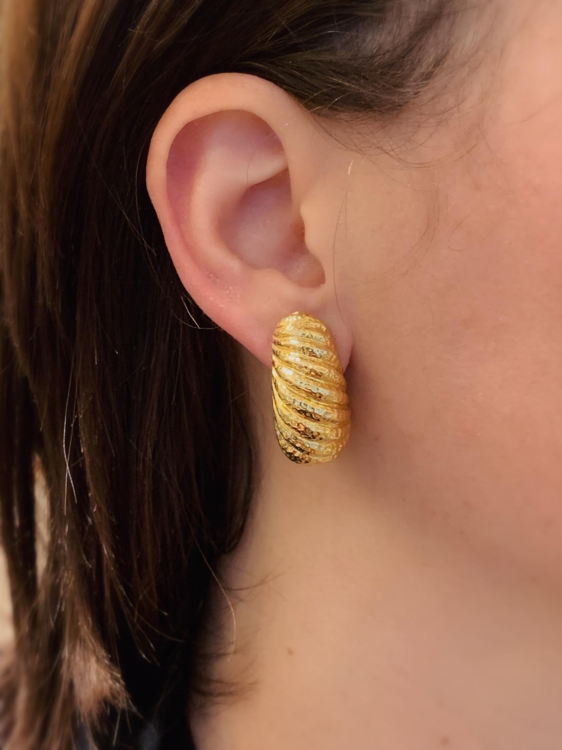 Women's David Webb Hammered Gold Half Hoop Earrings 
