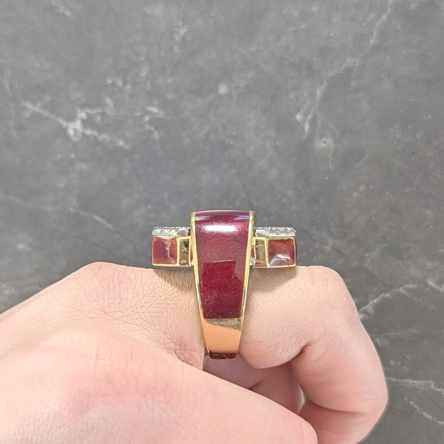David Webb, bague vintage en or jaune 18 carats, platine, émail et diamants de 2,00 carats poids total en vente 8