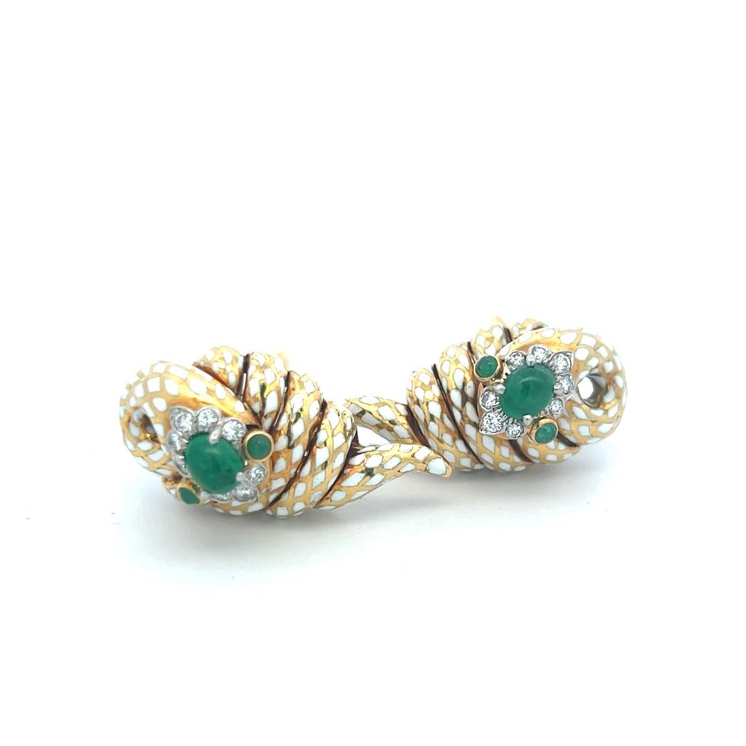 David Webb 2,30 Karat Smaragd 0,44 Karat runder Diamant 18K YG Clip auf Ohrringe im Angebot 3