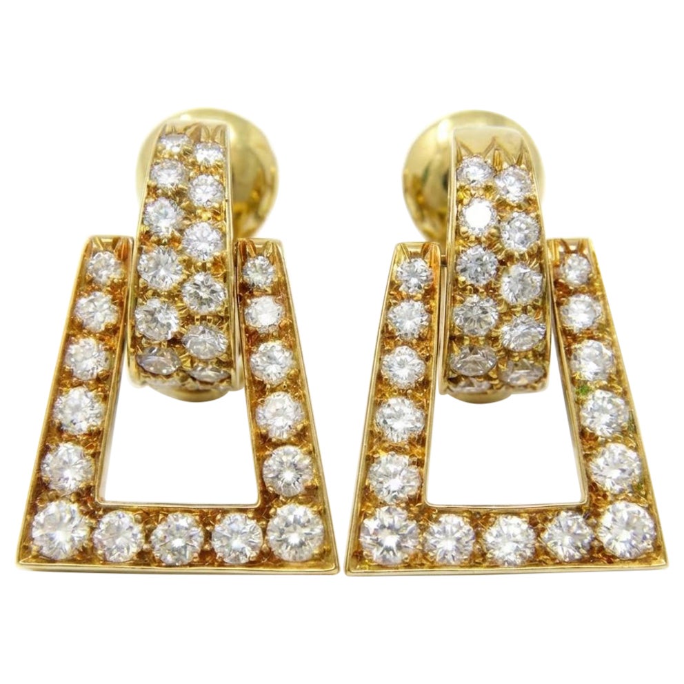 David Webb Orecchini a clip con diamanti da 2,50 carati in oro giallo 18 carati Geometrico