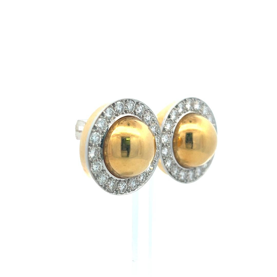 A David Webb 4.32 Carat Round G VS1 Diamond 18 Karat Yellow Gold Clips Earrings 1
