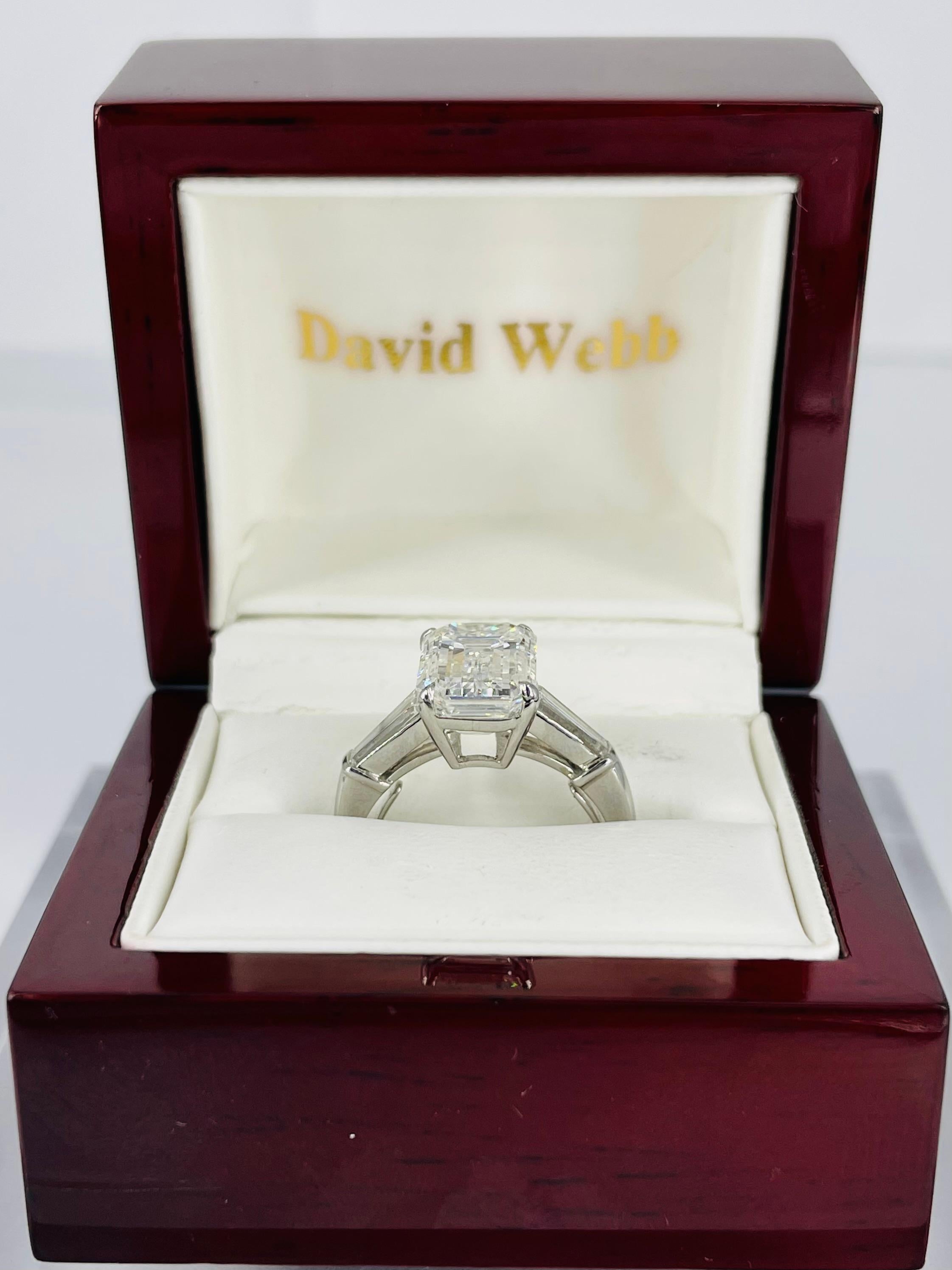 Women's David Webb 5.01 ct GIA FVS1 Emerald Cut Diamond Ring with Tapered Baguettes For Sale