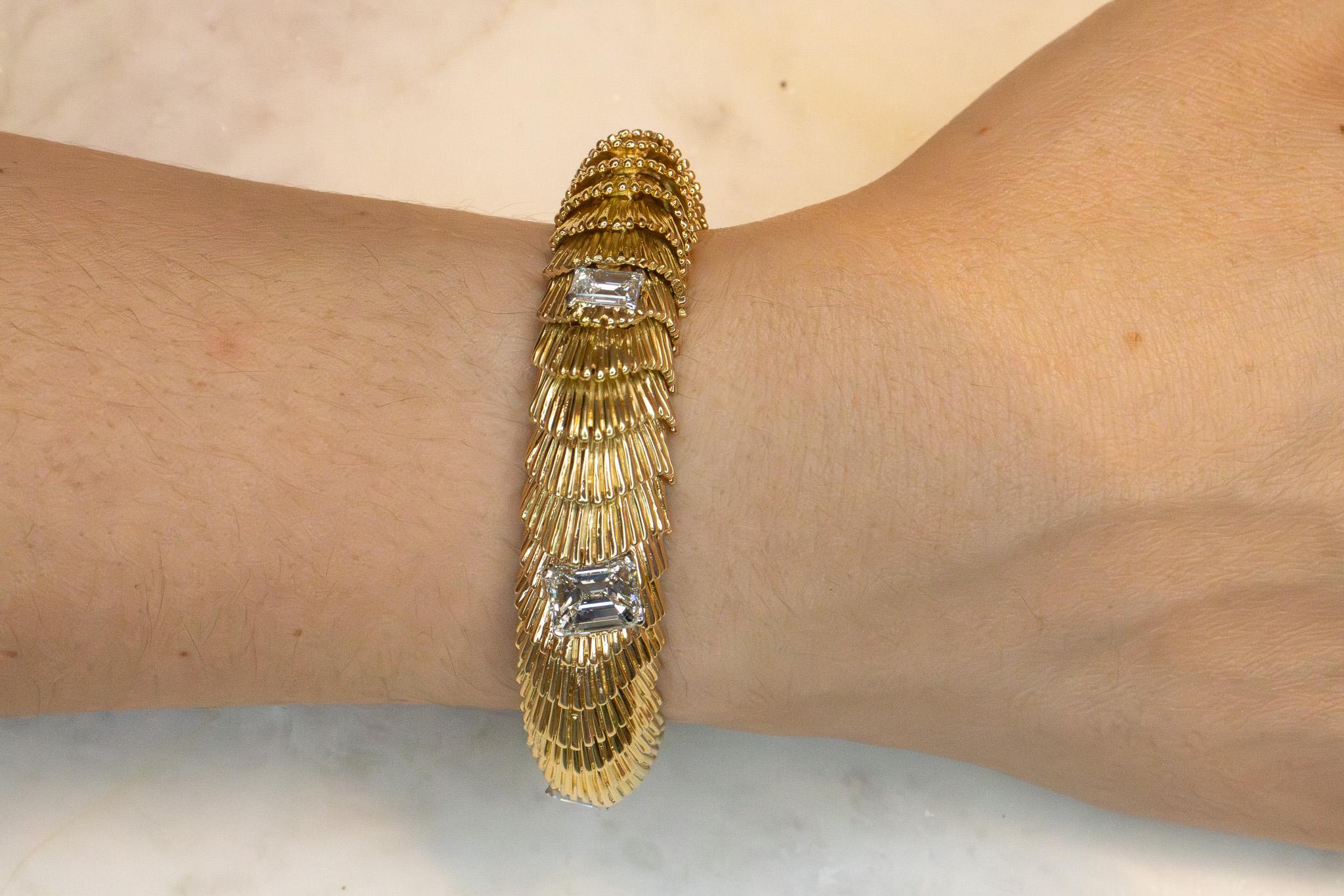 David Webb 5.46 Carat Total Textured Gold and Emerald Cut Diamond Bracelet For Sale 2