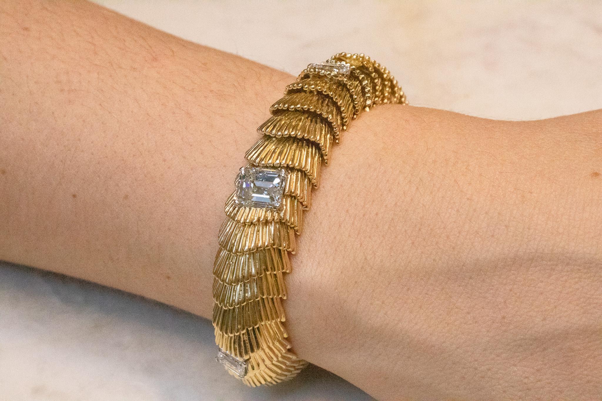 David Webb 5.46 Carat Total Textured Gold and Emerald Cut Diamond Bracelet For Sale 3