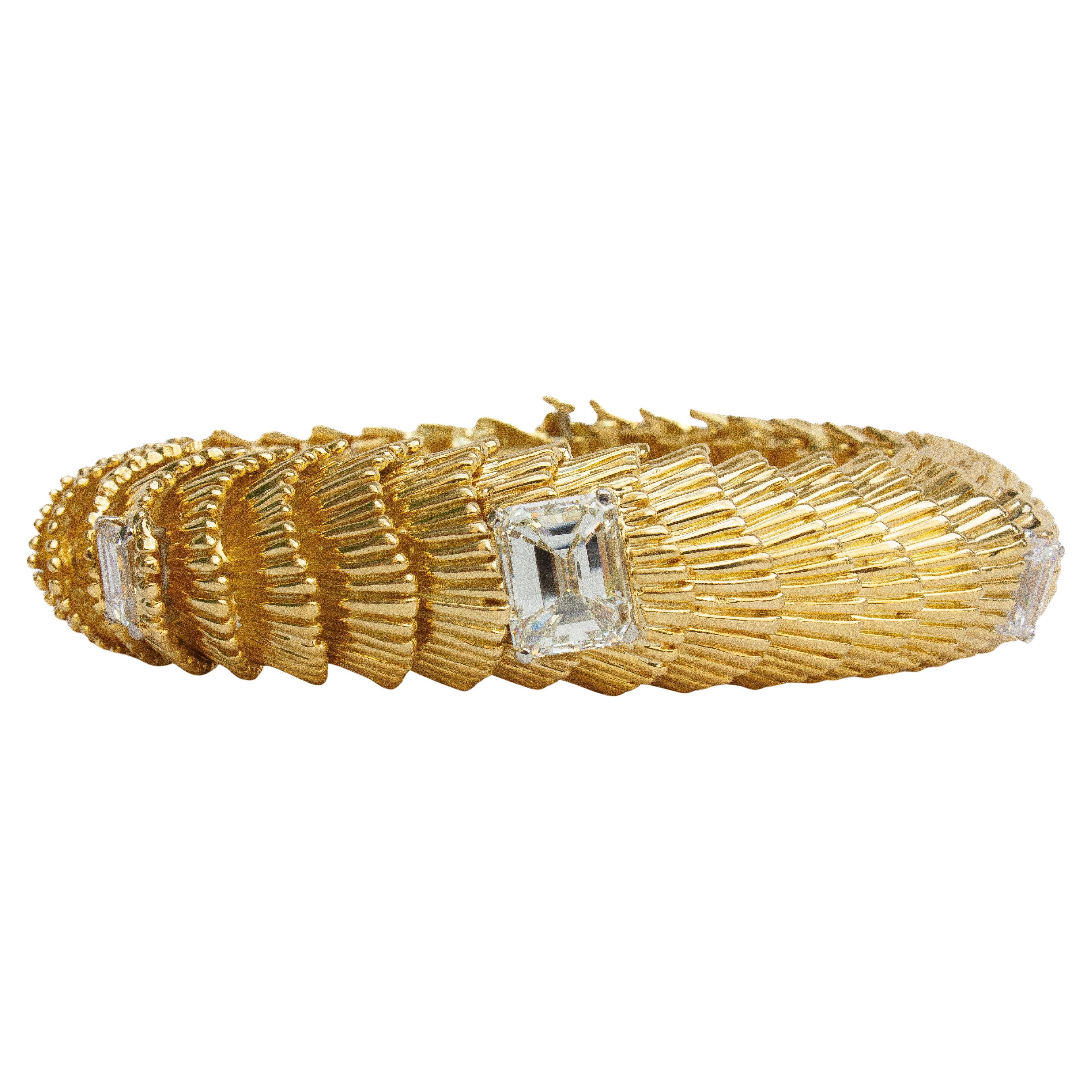David Webb 5.46 Carat Total Textured Gold and Emerald Cut Diamond Bracelet For Sale