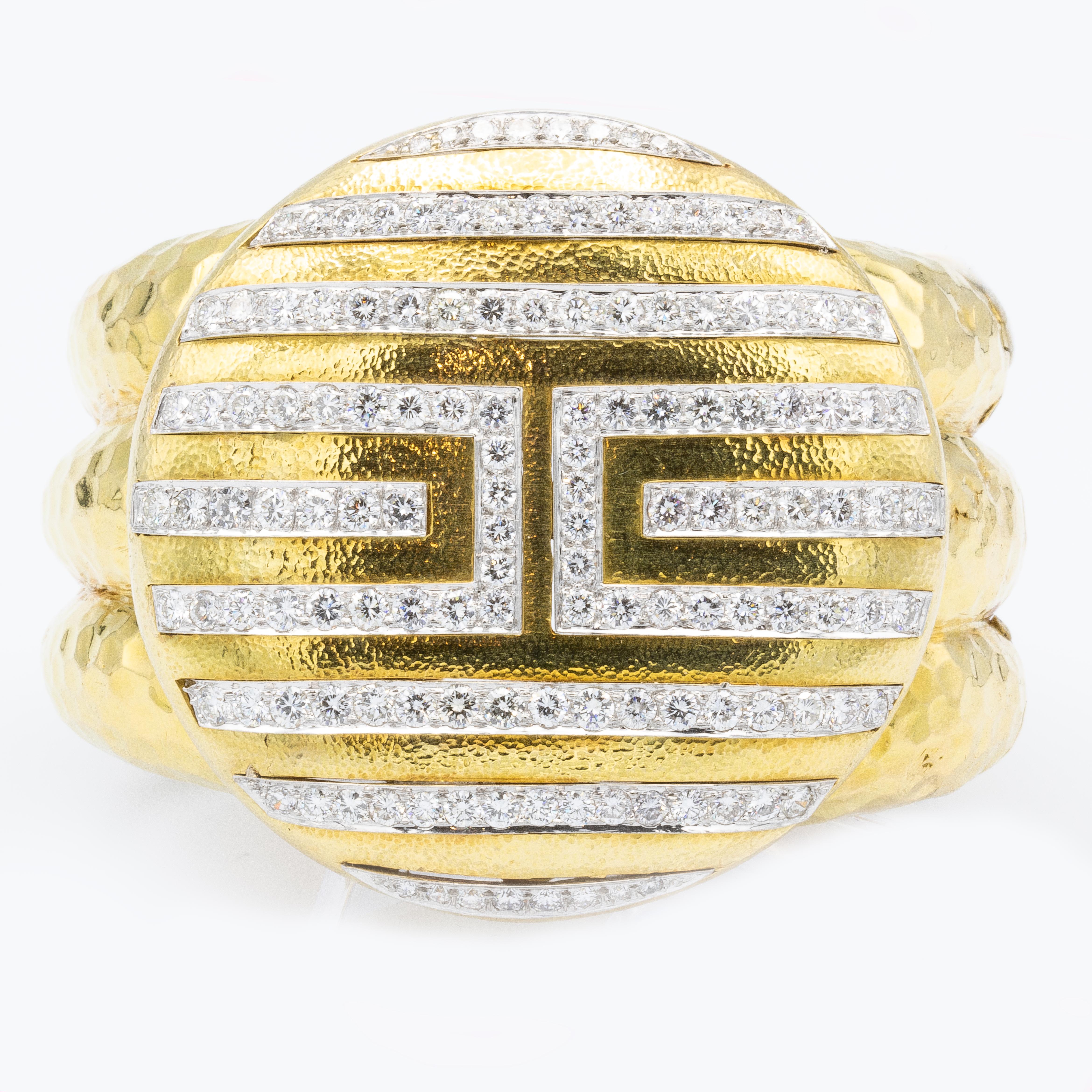 Modern David Webb 5.85 Carat Diamond Bracelet 18 Karat Yellow Gold