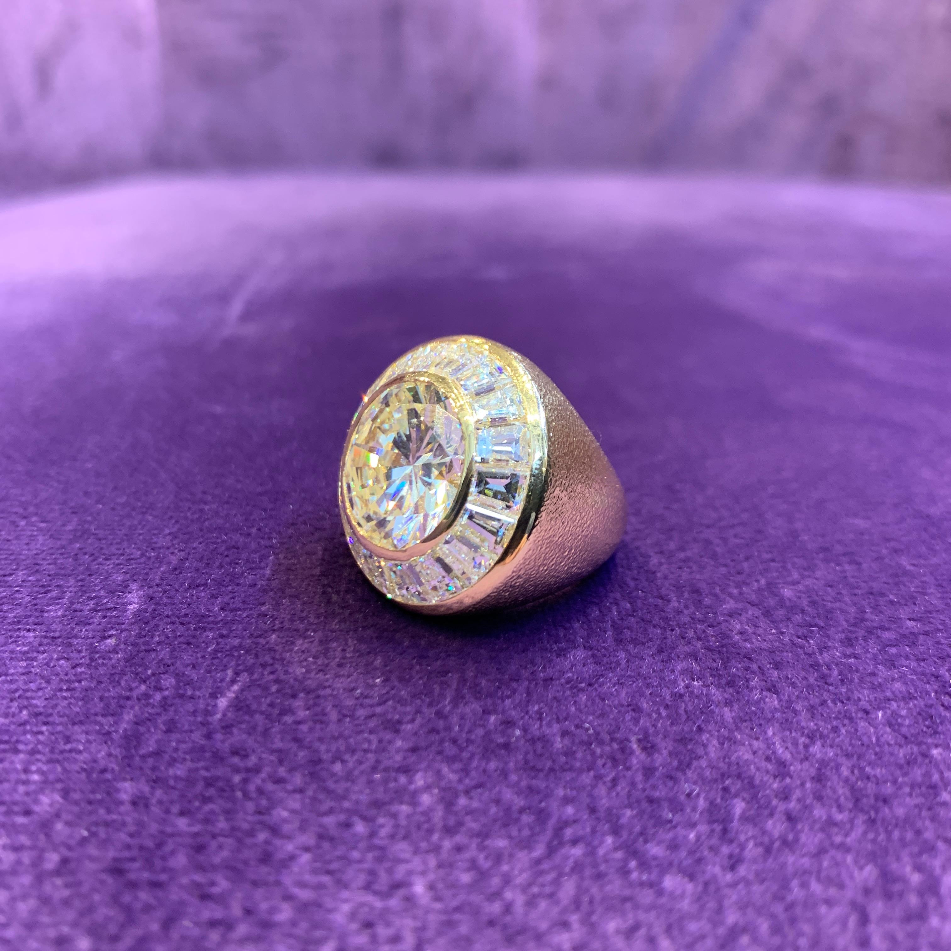David Webb 9.37 Carat Diamond Men's Ring For Sale 7