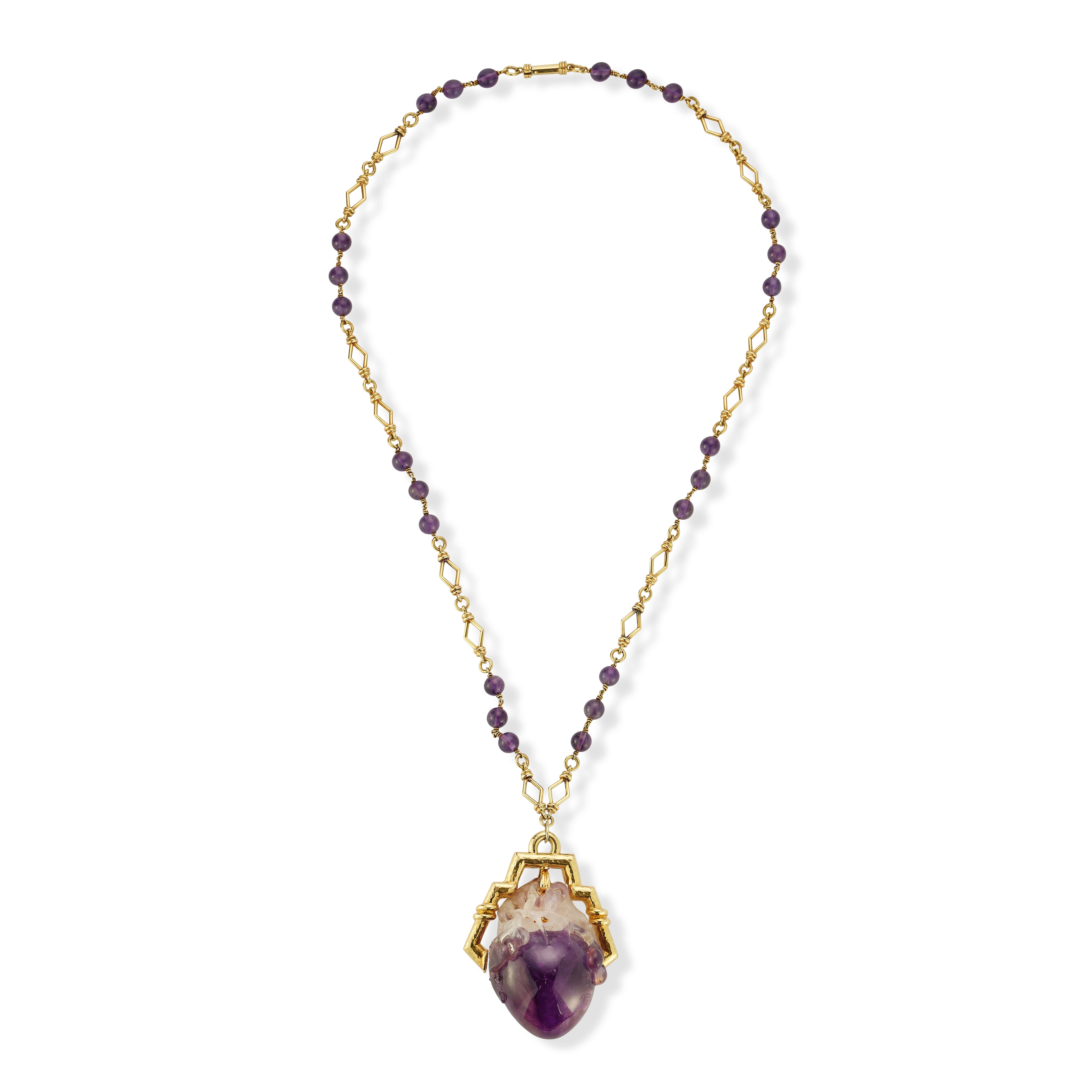 David Webb Collana con ciondolo di ametista

Una collana vintage di David Webb in oro e ametista con un grande ciondolo di ametista intagliato unico nel suo genere

Misure della catena: Lunghezza 23.25 pollici
Misure del ciondolo: Lunghezza 2,25