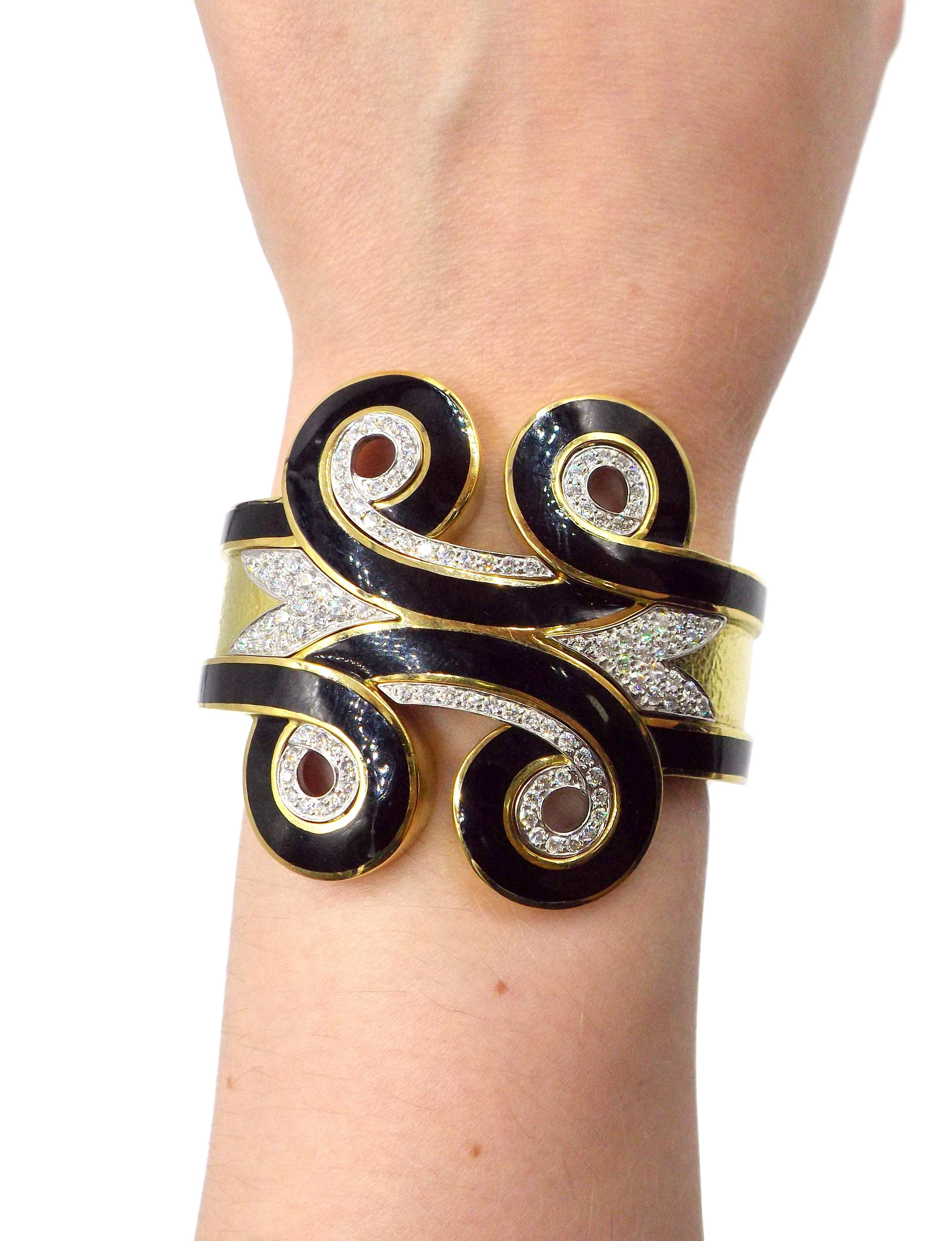 Women's David Webb Arabesque 18K Gold Enamel Diamond Cuff Bracelet For Sale
