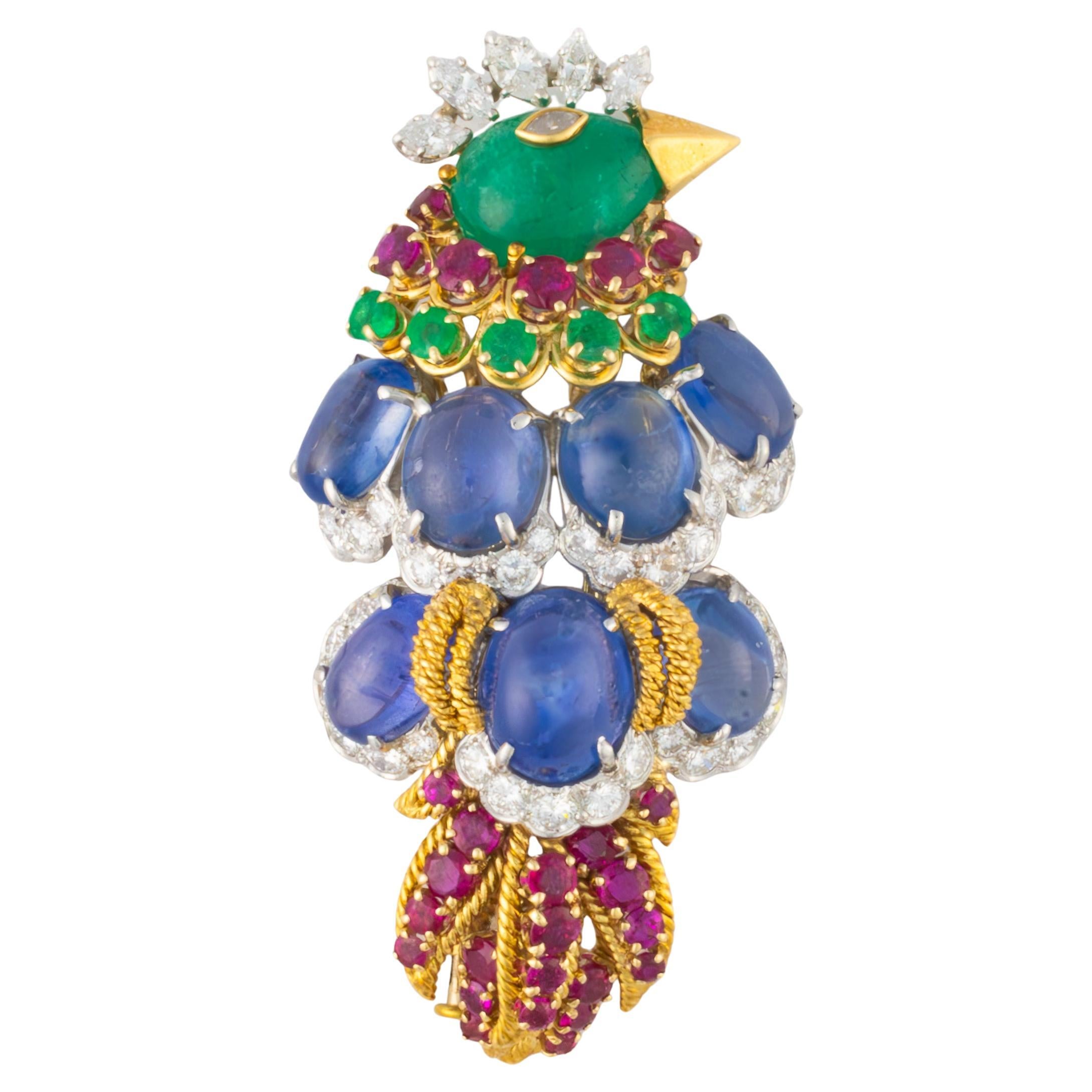 David Webb Broche de pájaro con zafiro, esmeralda, rubí y diamantes
