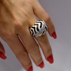 David Webb Black Bombe and White Diamond Enamel Platinum Gold Ring