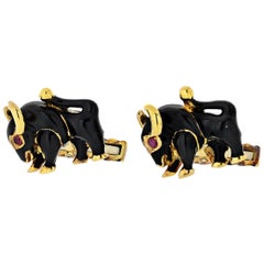 David Webb Black Enamel 18 Karat Yellow Gold Bull Cufflinks Studs