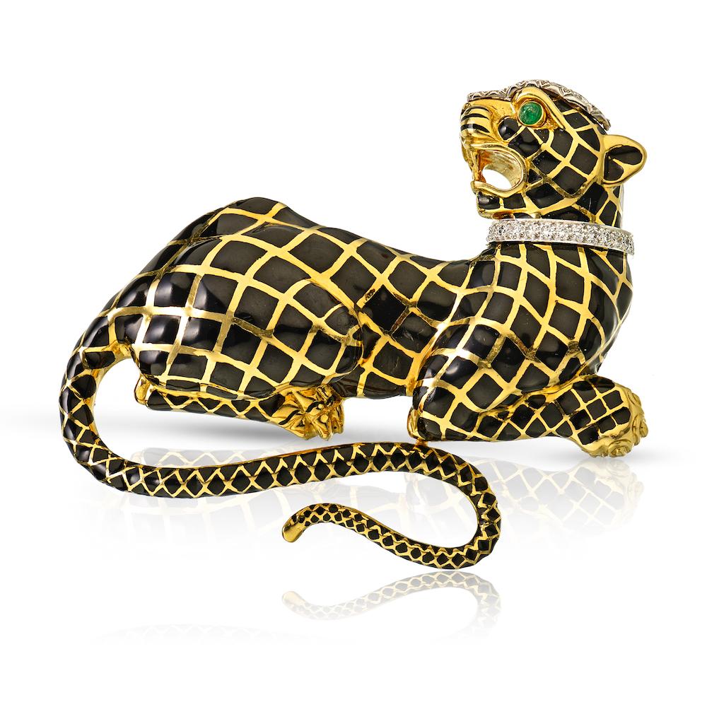 Round Cut David Webb Black Enamel 18K Yellow Gold Panther With Diamond Collar Brooch For Sale