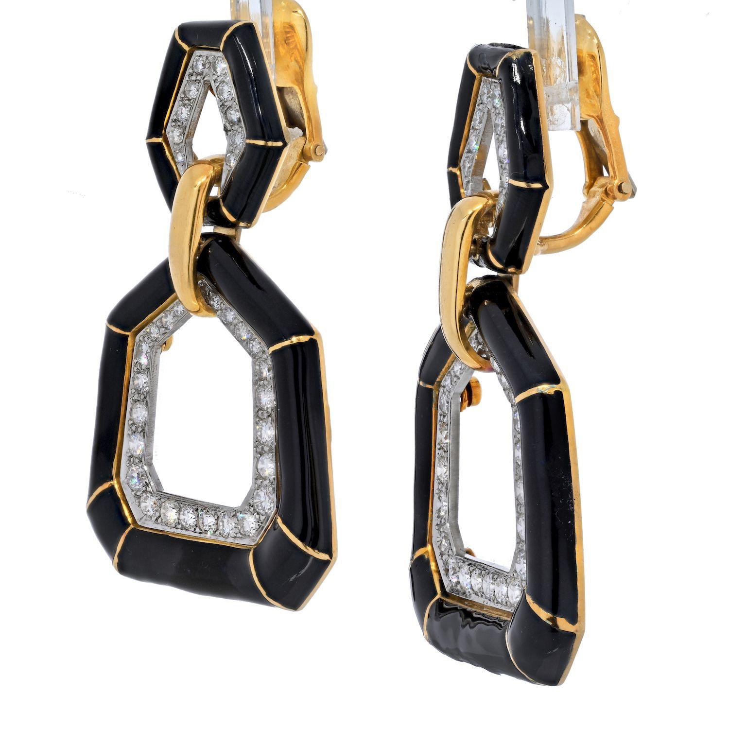 Taille ronde David Webb Boucles d'oreilles heurtoirs de porte en émail noir et diamants en bambou en vente