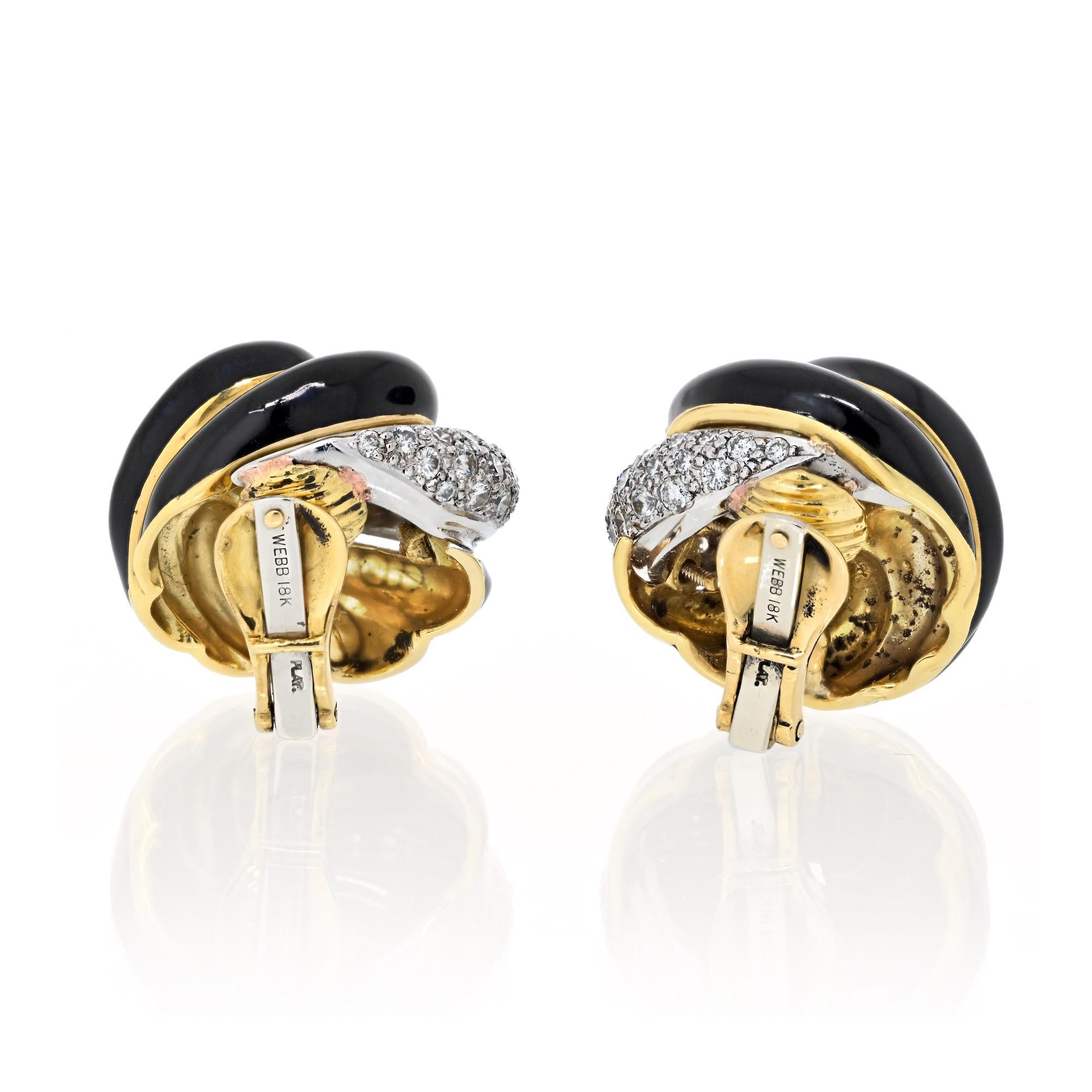Clips d'oreilles en émail noir et diamants David Webb Excellent état - En vente à New York, NY