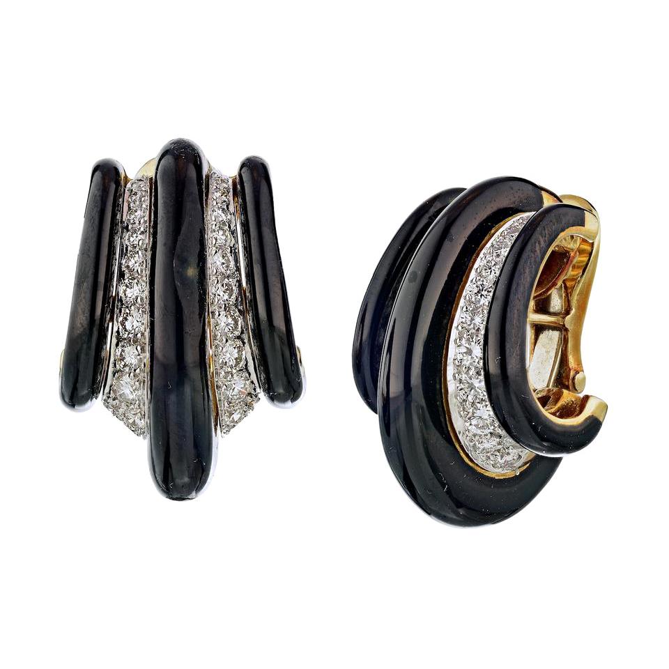 David Webb Black Enamel Diamond 18 Karat Gold Shrimp Huggie Clip-On Earrings For Sale