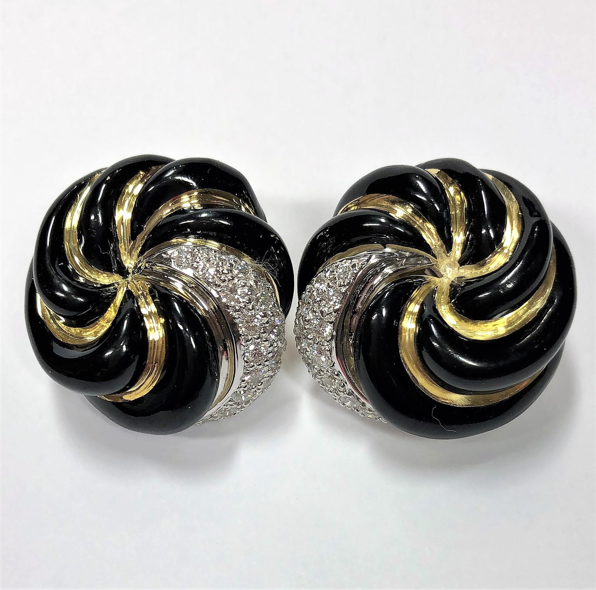 David Webb Black Enamel Gold Platinum and Diamond Swirl Brooch For Sale 1