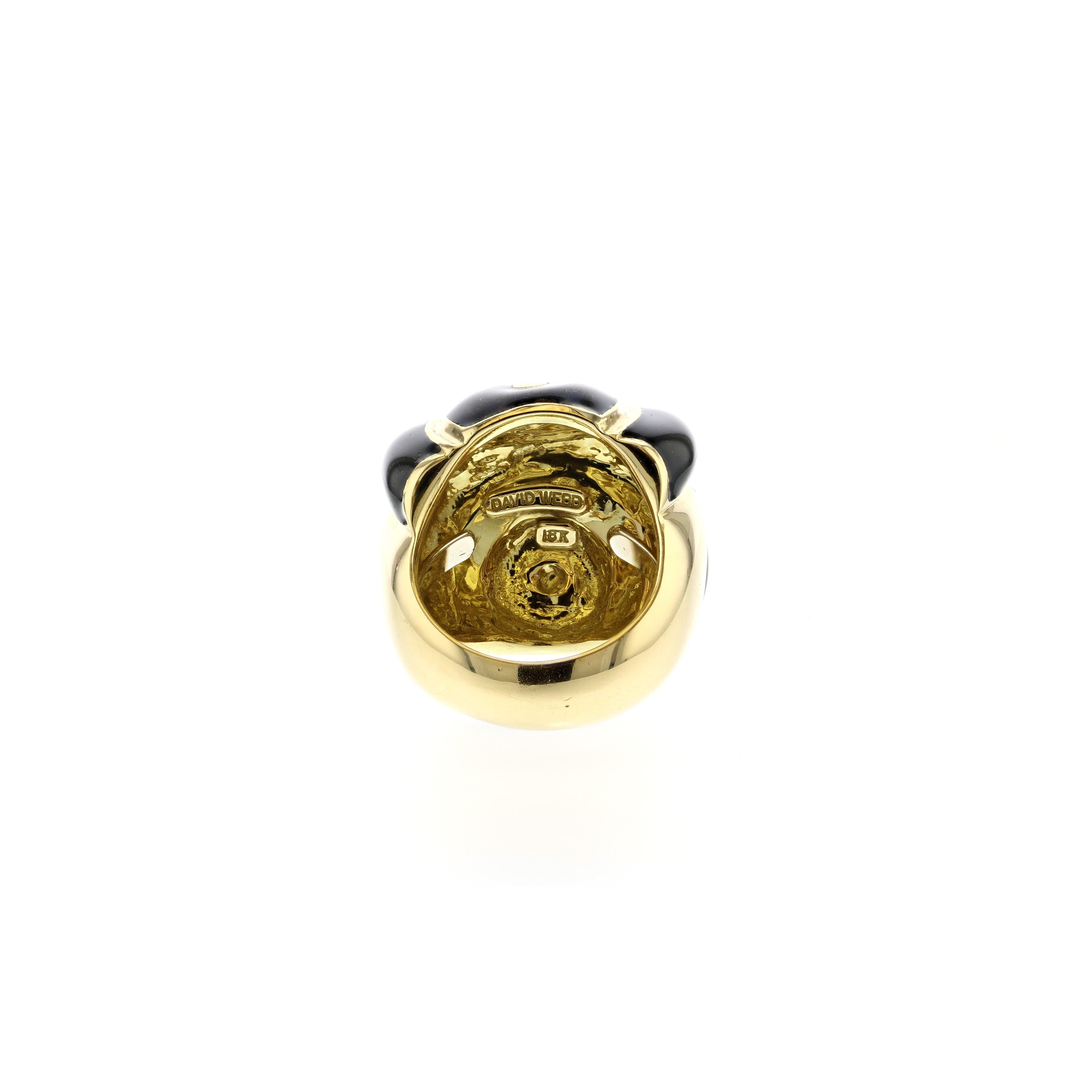 David Webb 18K Gold Black Enamel Ring In Good Condition In Houston, TX