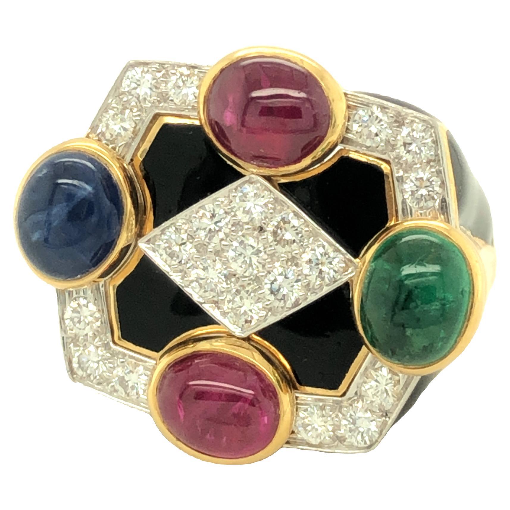 David Webb: 18 Karat Gelbgold Ring mit schwarzer Emaille, Rubin, Smaragd, Saphir und Diamant